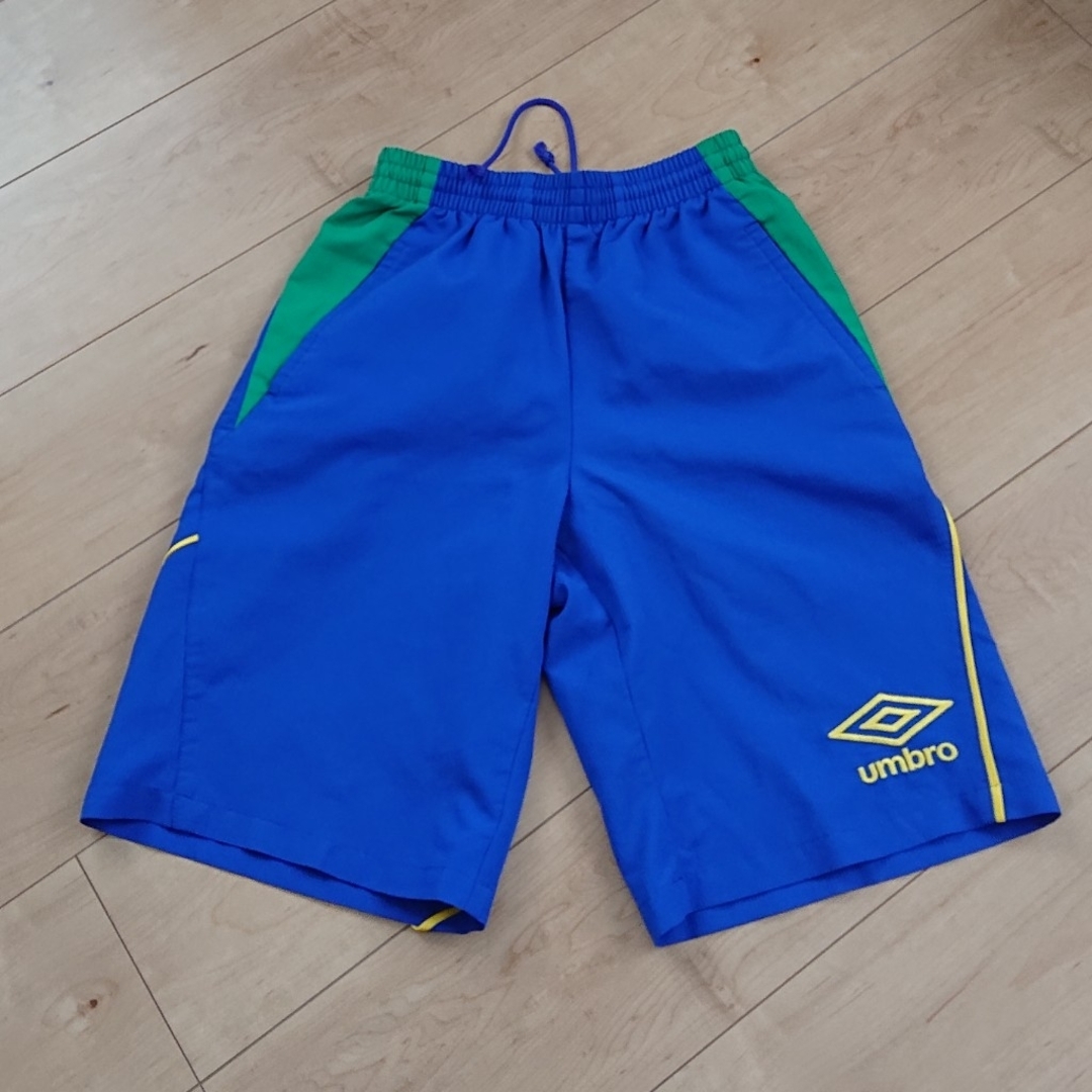 UMBRO(アンブロ)のアンブロ 半ズボン S メンズ 青 スポーツ/アウトドアのサッカー/フットサル(ウェア)の商品写真