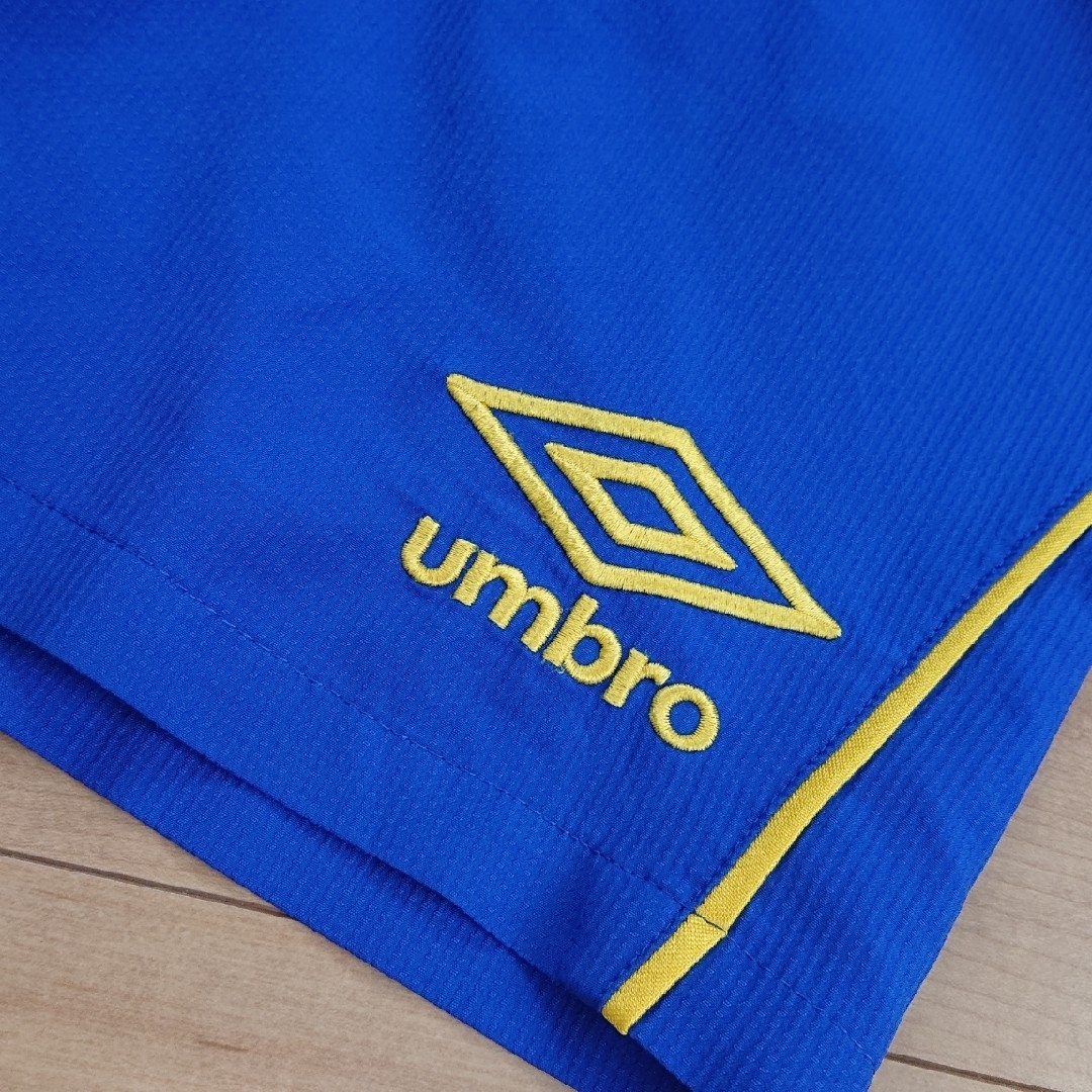 UMBRO(アンブロ)のアンブロ 半ズボン S メンズ 青 スポーツ/アウトドアのサッカー/フットサル(ウェア)の商品写真