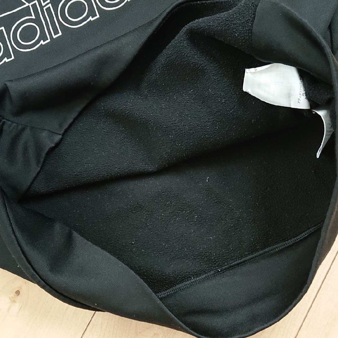 adidas(アディダス)のアディダス パーカー 160 黒 キッズ/ベビー/マタニティのキッズ服男の子用(90cm~)(Tシャツ/カットソー)の商品写真