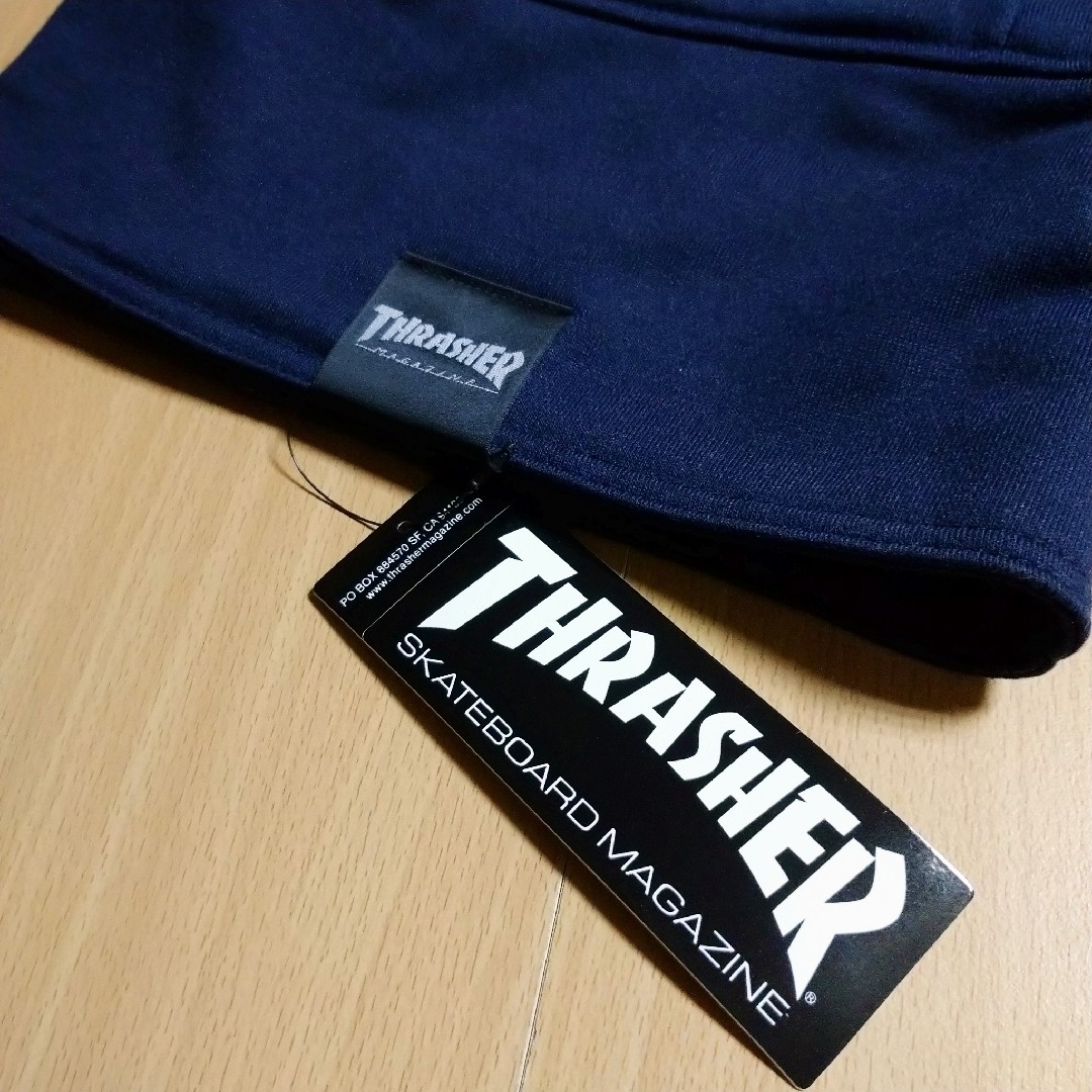 THRASHER(スラッシャー)の【THRASHER】フード型 ネックウォーマー  紺 メンズのファッション小物(ネックウォーマー)の商品写真