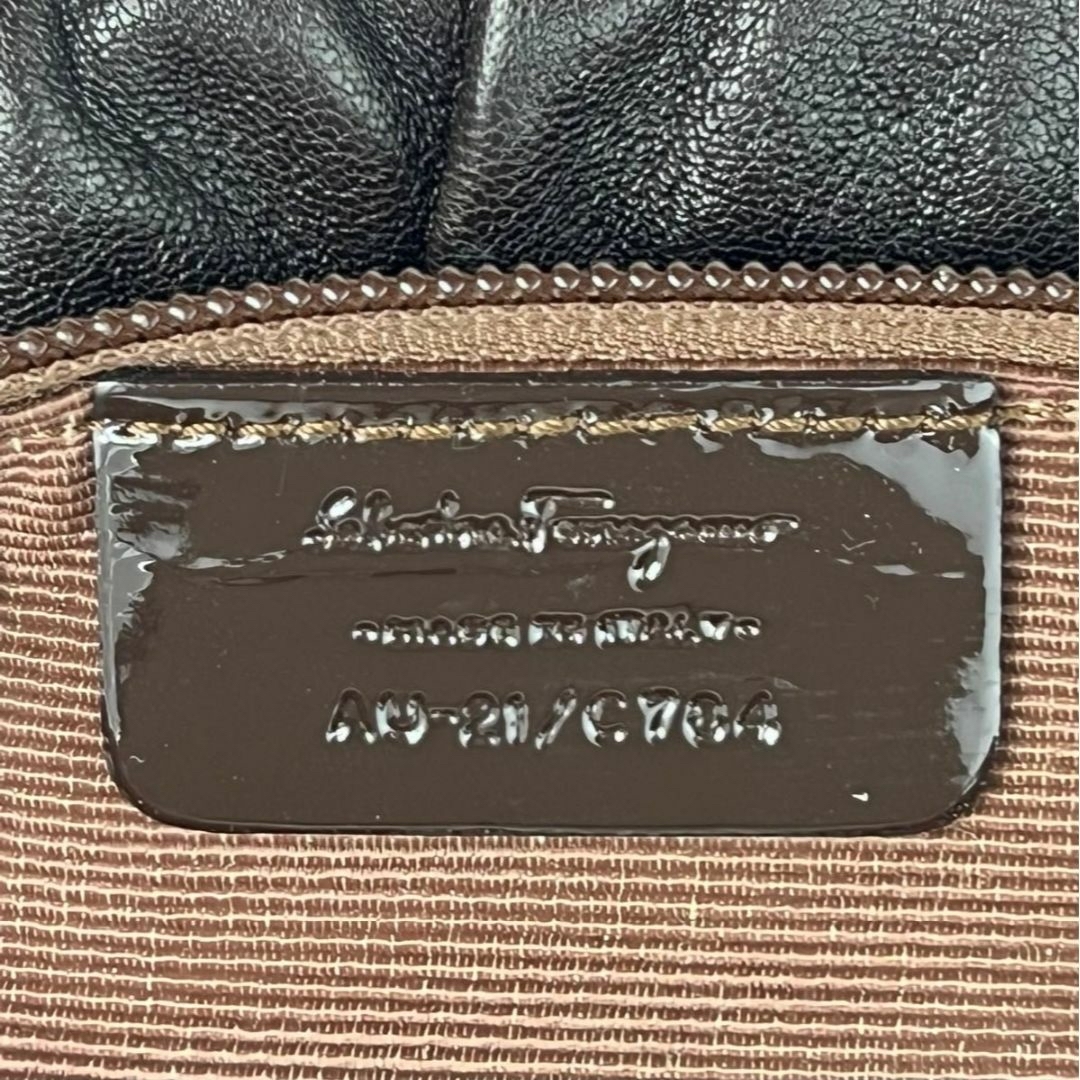 Salvatore Ferragamo(サルヴァトーレフェラガモ)のSalvatore Ferragamo サルヴァトーレフェラガモ　 ハンドバッグ レディースのバッグ(ハンドバッグ)の商品写真