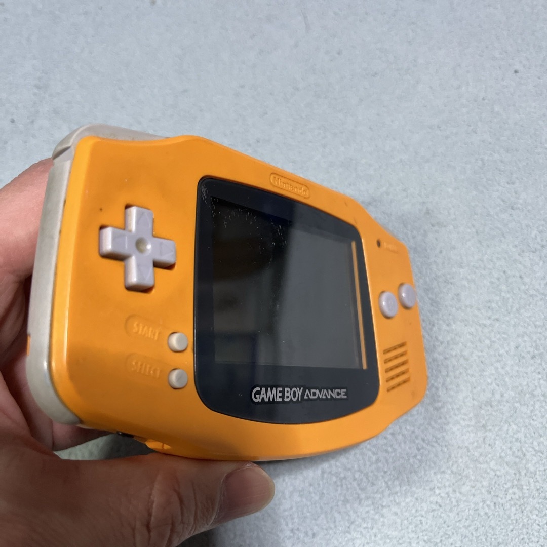 ゲームボーイアドバンス(ゲームボーイアドバンス)のNintendo GAMEBOY アドバンス　オレンジ エンタメ/ホビーのゲームソフト/ゲーム機本体(携帯用ゲーム機本体)の商品写真