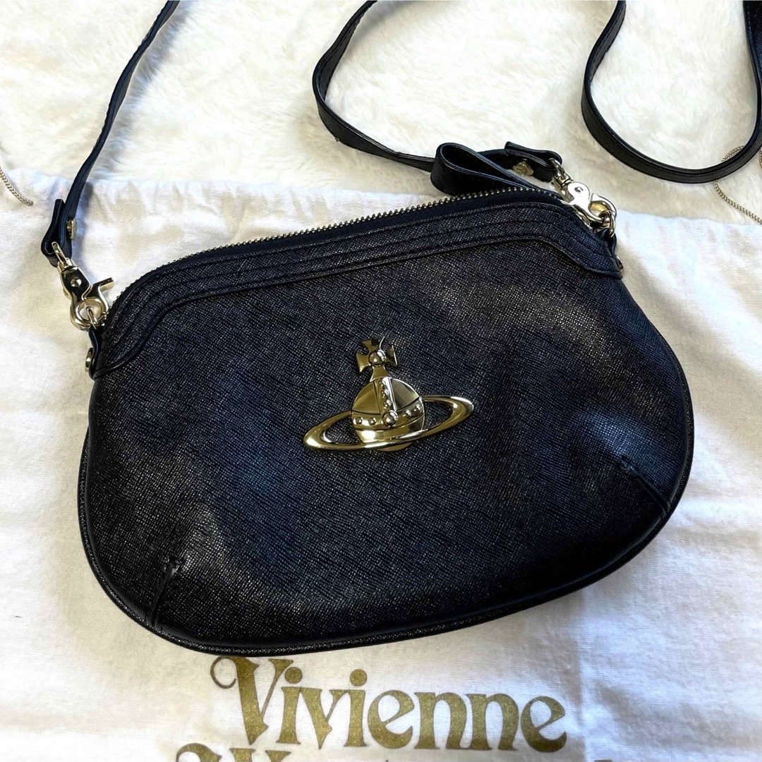 Vivienne Westwood(ヴィヴィアンウエストウッド)の【人気デザイン】✨ヴィヴィアンウエストウッド ショルダーバッグ オーブ レザー レディースのバッグ(ショルダーバッグ)の商品写真