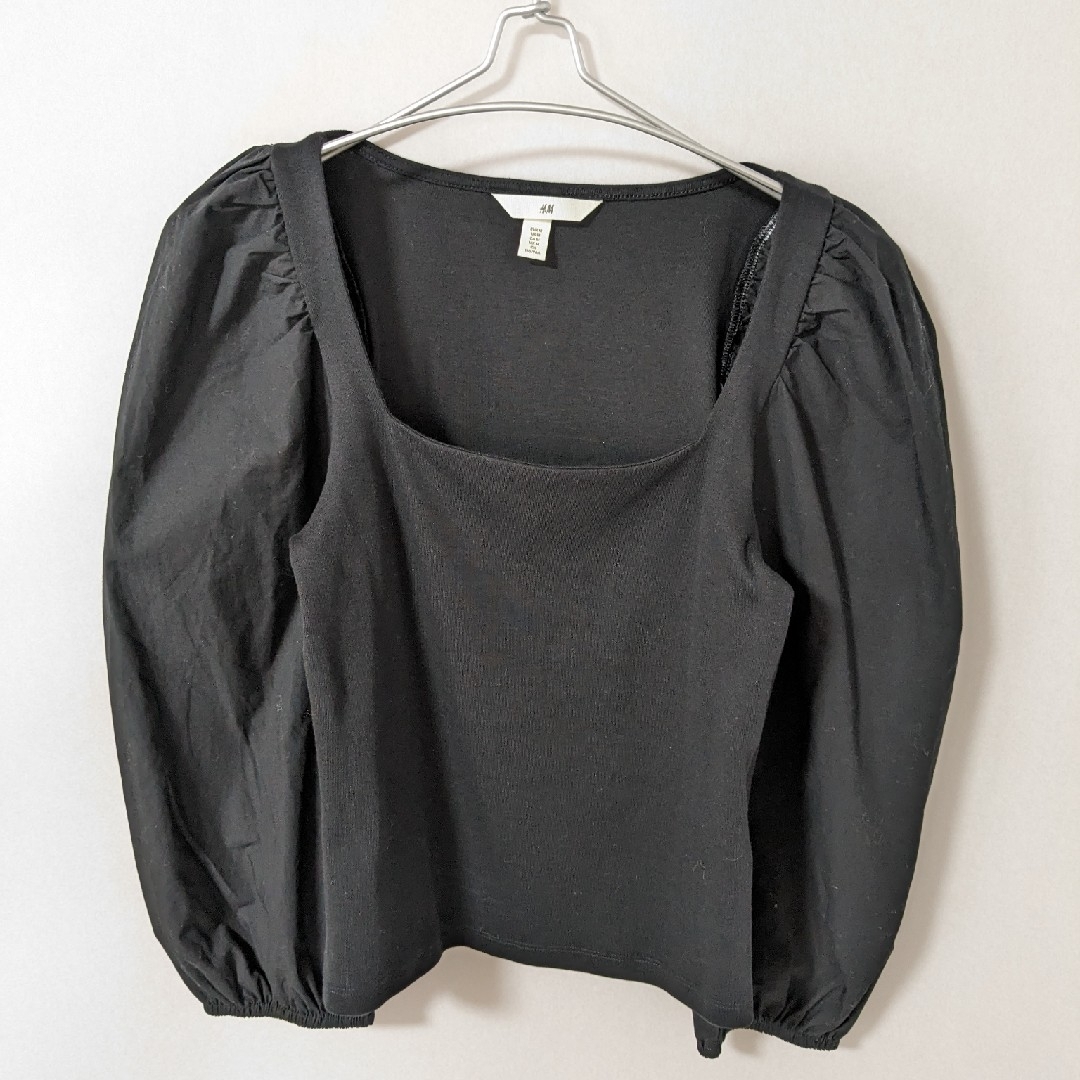 H&M(エイチアンドエム)のH&M エイチアンドエム 異素材スリーブ スクエアネック パフスリーブ Tシャツ レディースのトップス(Tシャツ(長袖/七分))の商品写真