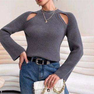 シーイン(SHEIN)の新品　ショルダーオープンニット(ニット/セーター)