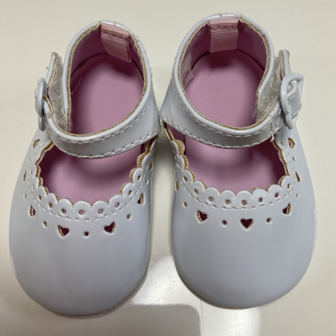 babyシューズ・First shoes・ベビーフォーマル・エナメル・ホワイト キッズ/ベビー/マタニティのベビー靴/シューズ(~14cm)(その他)の商品写真