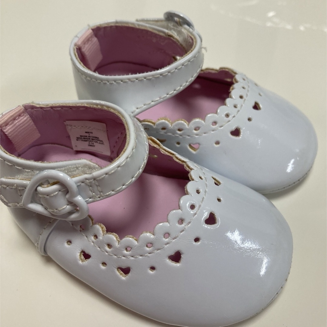 babyシューズ・First shoes・ベビーフォーマル・エナメル・ホワイト キッズ/ベビー/マタニティのベビー靴/シューズ(~14cm)(その他)の商品写真