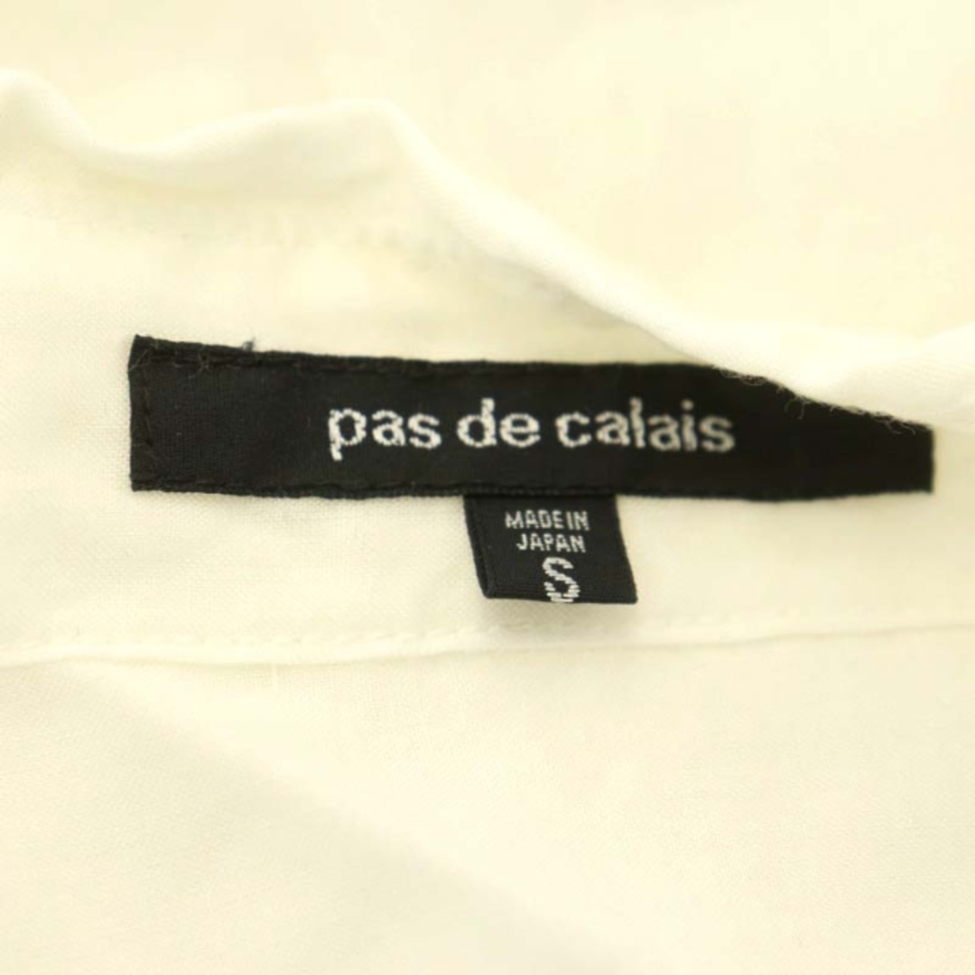 pas de calais(パドカレ)のパドカレ pas de calais 半袖シャツ ブラウス 前開き S 白 レディースのトップス(シャツ/ブラウス(半袖/袖なし))の商品写真