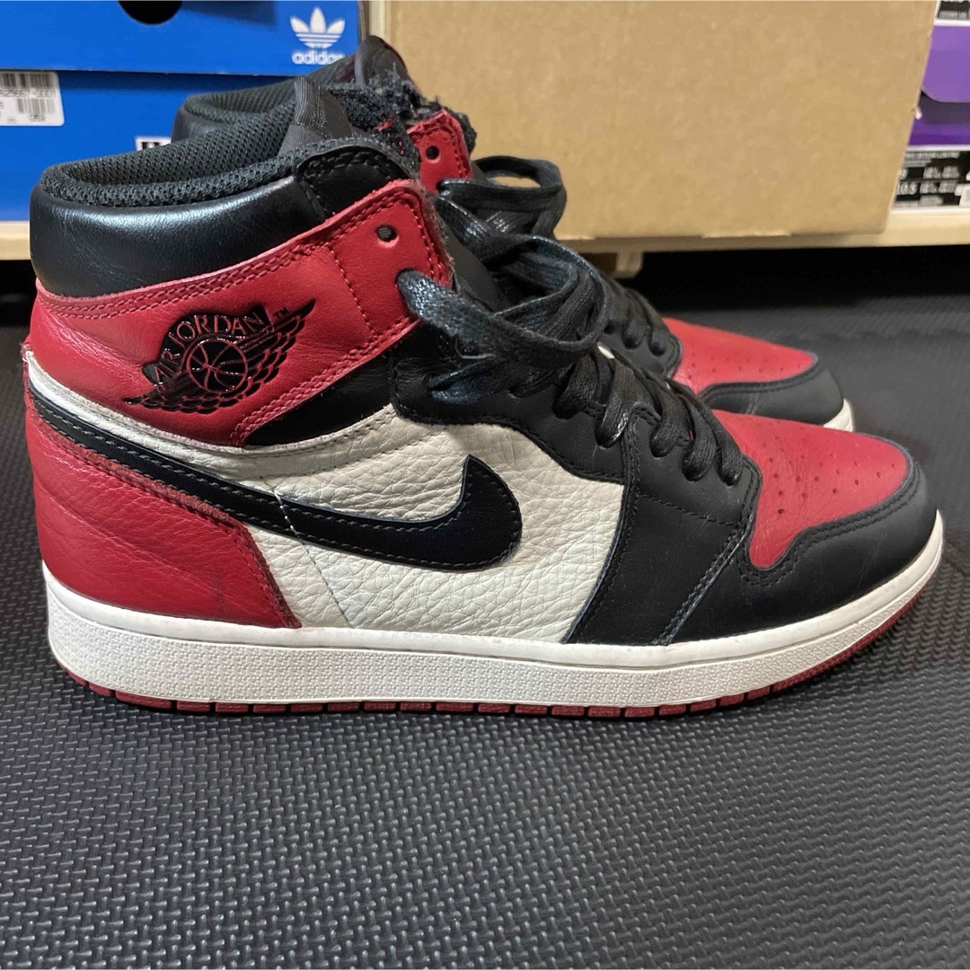 NIKE(ナイキ)のNike Air Jordan 1 Retro High OG Bred Toe メンズの靴/シューズ(スニーカー)の商品写真