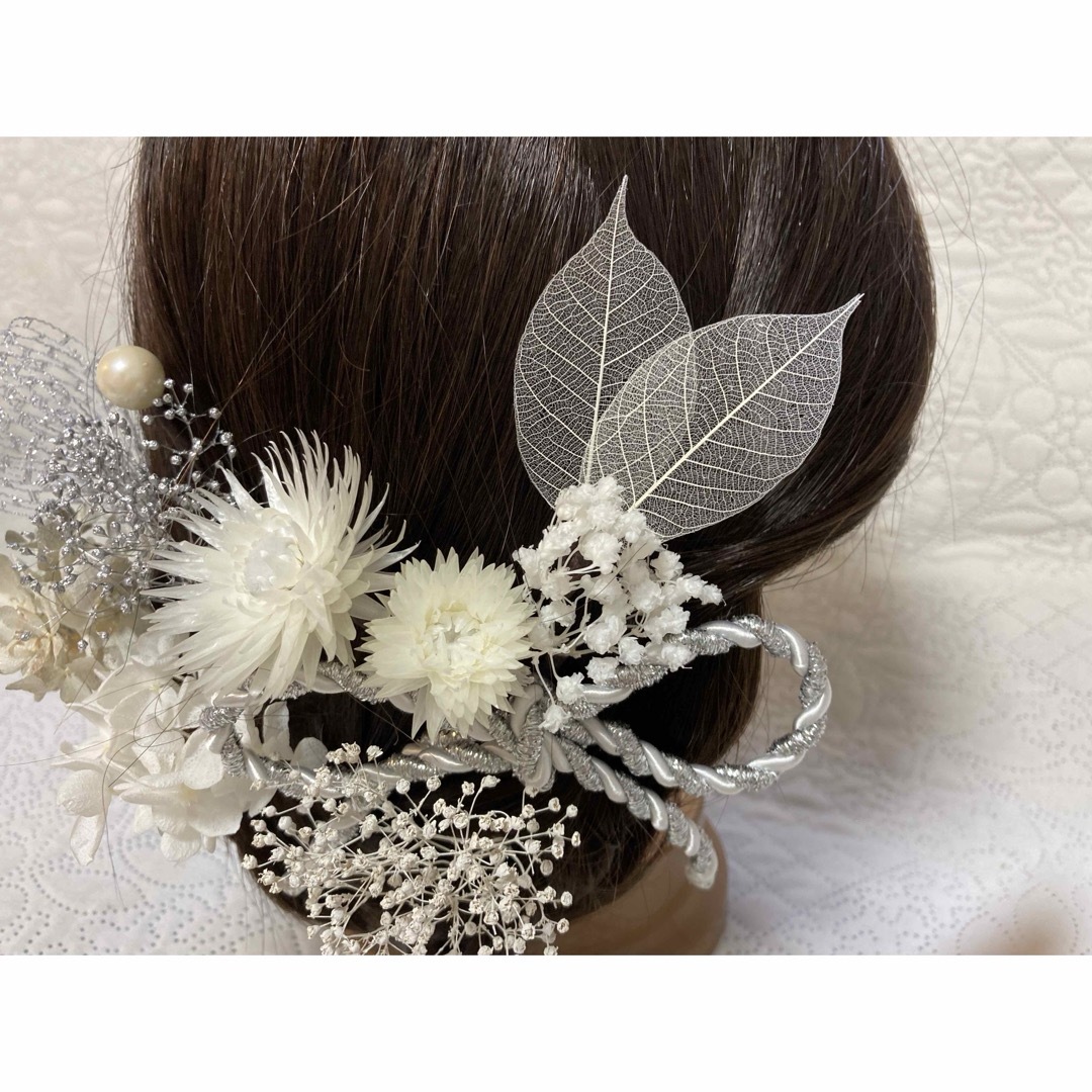 髪飾り　卒業式　白銀R-401    卒業式髪飾り　結婚式髪飾り　 レディースのヘアアクセサリー(ヘアピン)の商品写真