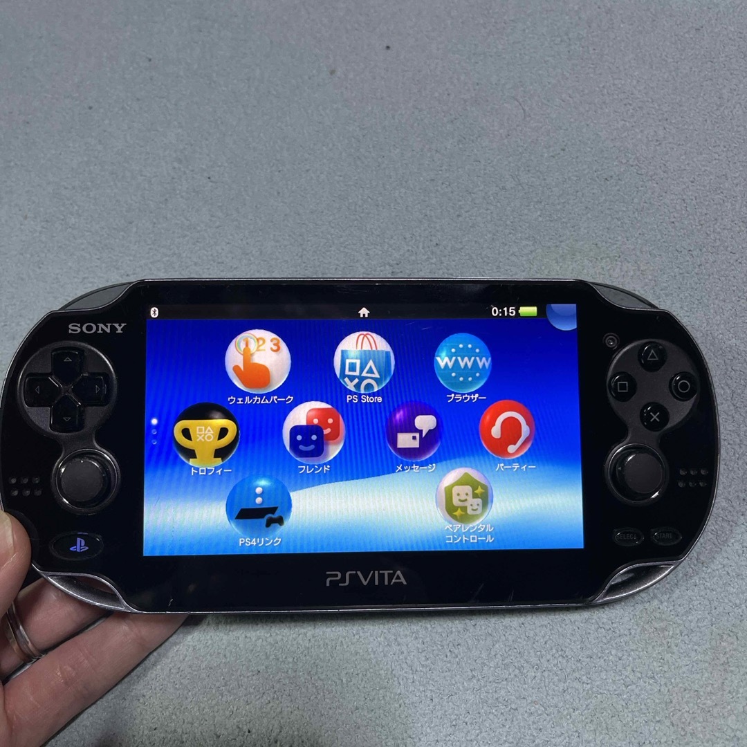 PlayStation Vita(プレイステーションヴィータ)のPlayStation VITA   PCH-1000 ブラック エンタメ/ホビーのゲームソフト/ゲーム機本体(携帯用ゲーム機本体)の商品写真