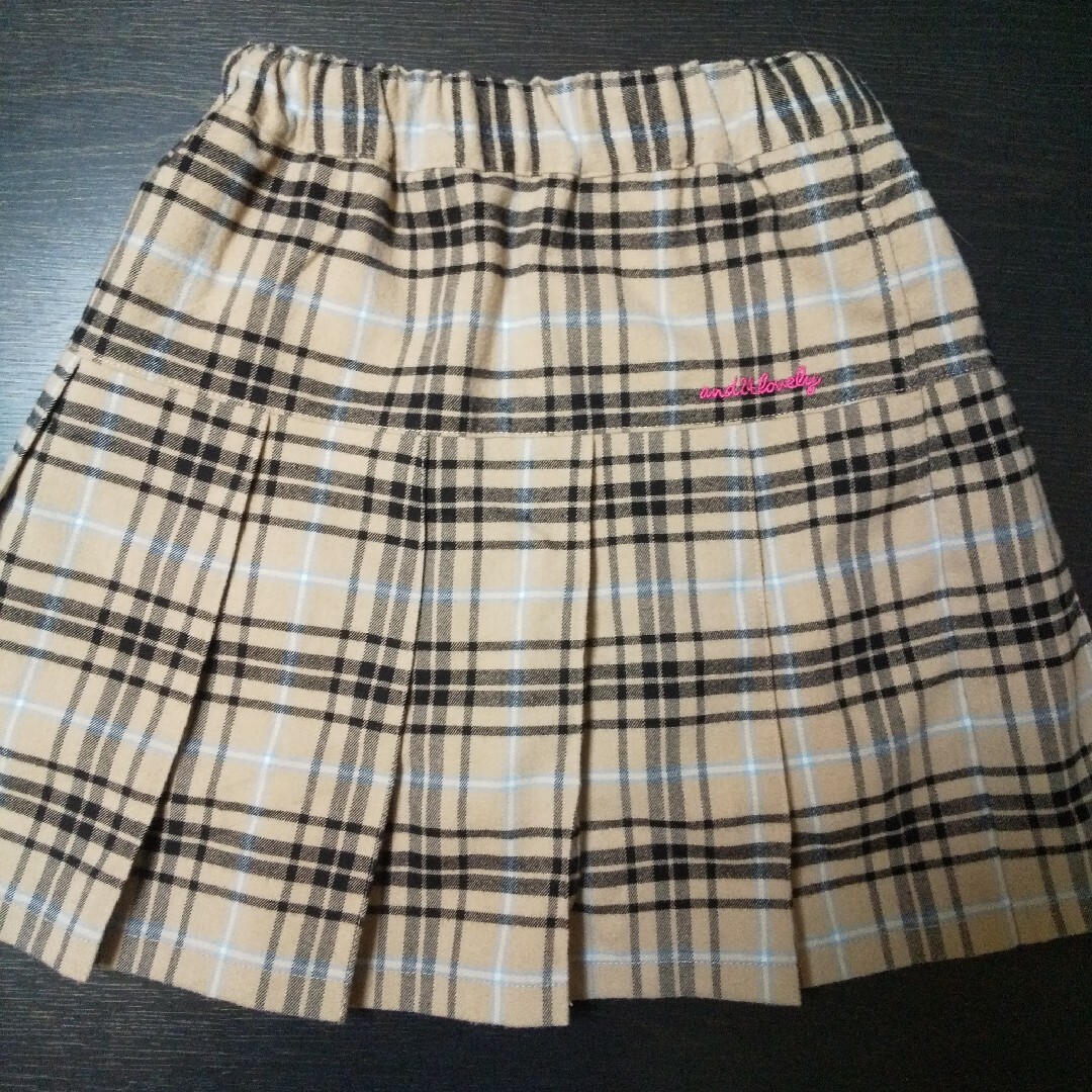 GU(ジーユー)のGUチェック柄 スカートsize150 キッズ/ベビー/マタニティのキッズ服女の子用(90cm~)(スカート)の商品写真