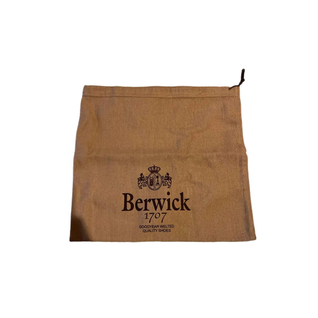 Berwick(バーウィック)のBerwick1707 タッセルローファー ダークブラウン メンズの靴/シューズ(ドレス/ビジネス)の商品写真