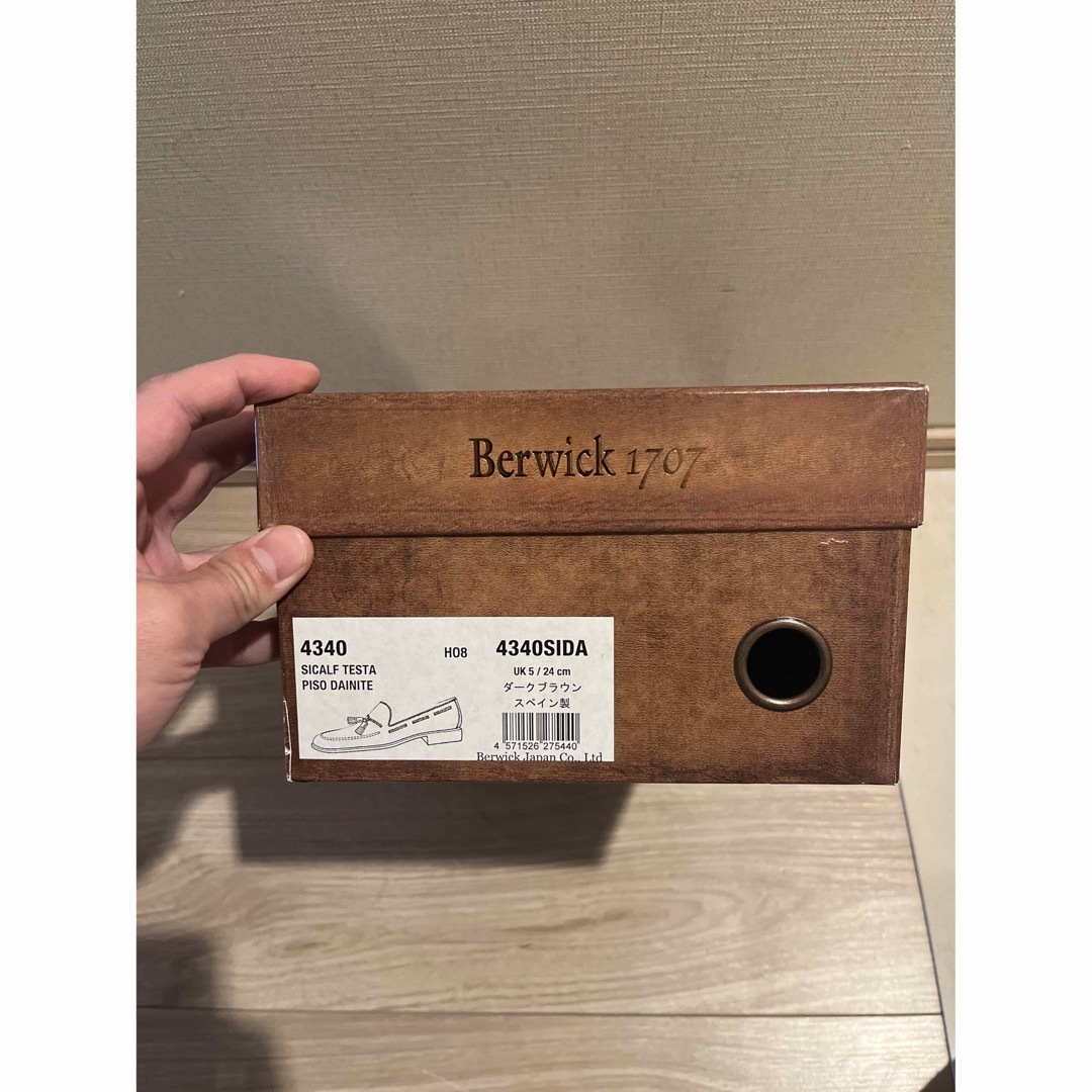 Berwick(バーウィック)のBerwick1707 タッセルローファー ダークブラウン メンズの靴/シューズ(ドレス/ビジネス)の商品写真