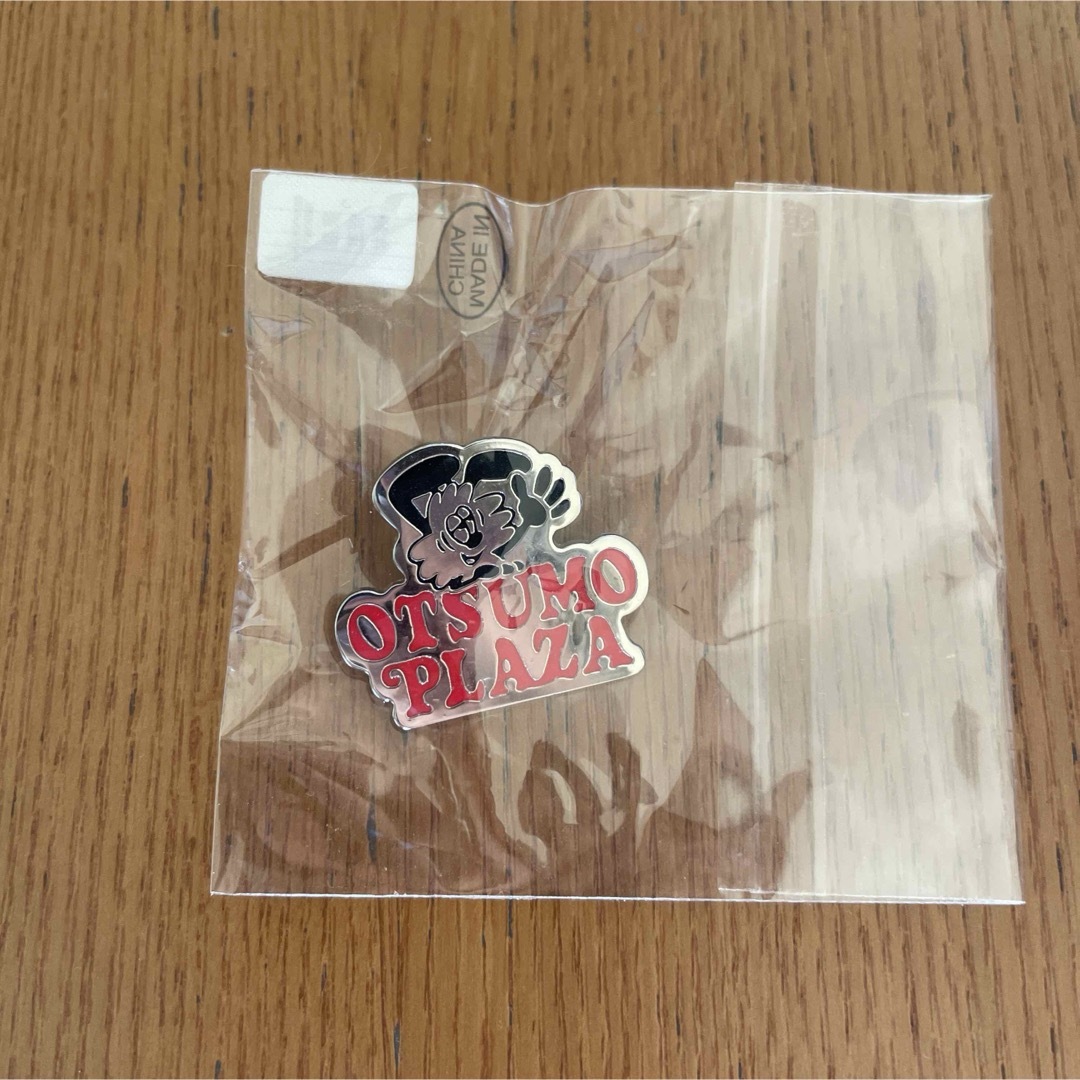 Girls Don't Cry(ガールズドントクライ)のOTSUMO PLAZA PINS ピンバッチ verdy メンズのファッション小物(キーホルダー)の商品写真