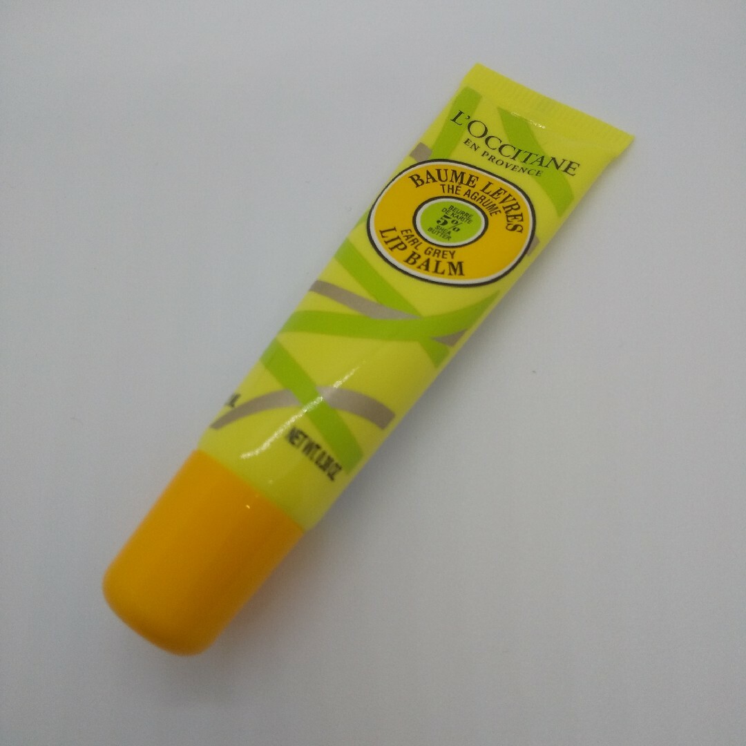 L'OCCITANE(ロクシタン)のロクシタン   テ・アールグレイ   シア   リップバーム   12ml コスメ/美容のスキンケア/基礎化粧品(リップケア/リップクリーム)の商品写真