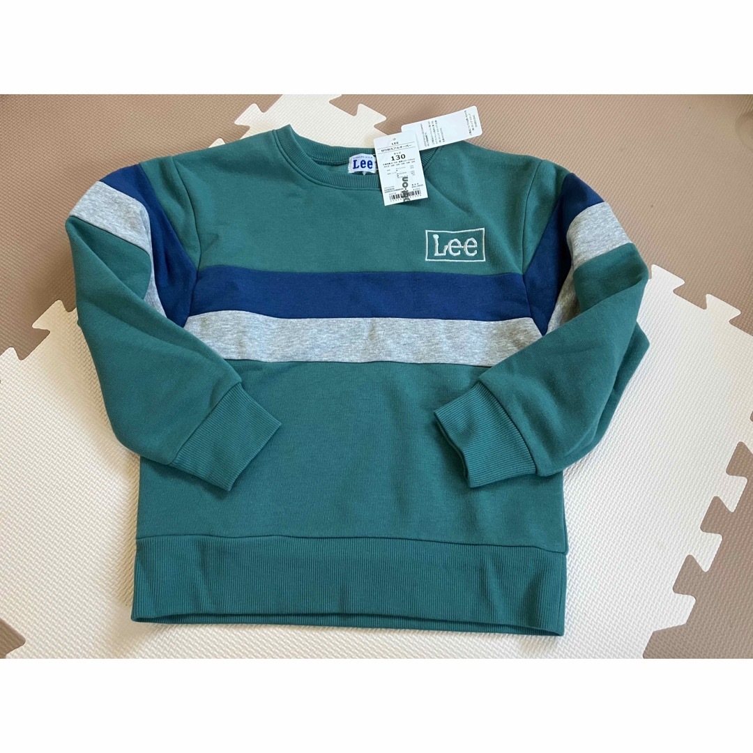 Lee(リー)の【新品】Lee トレーナー スウェット　グリーン　130 Right-on キッズ/ベビー/マタニティのキッズ服男の子用(90cm~)(Tシャツ/カットソー)の商品写真