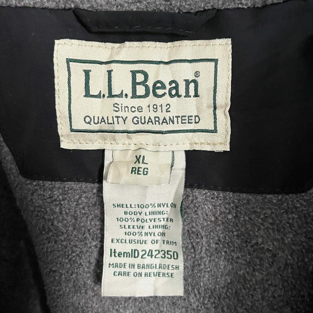 L.L.Bean(エルエルビーン)のエルエルビーン ウォームアップジャケット 刺繍 企業ロゴ シンサレート 黒 XL メンズのジャケット/アウター(ナイロンジャケット)の商品写真