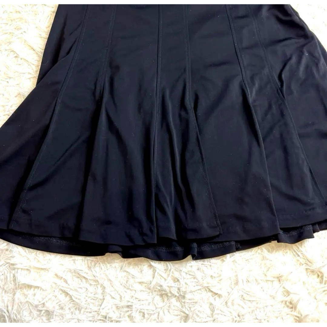 MICHEL KLEIN(ミッシェルクラン)の美品　MICHEL KLEIN  プリーツスカート　フレアスカート　黒 レディースのスカート(ひざ丈スカート)の商品写真