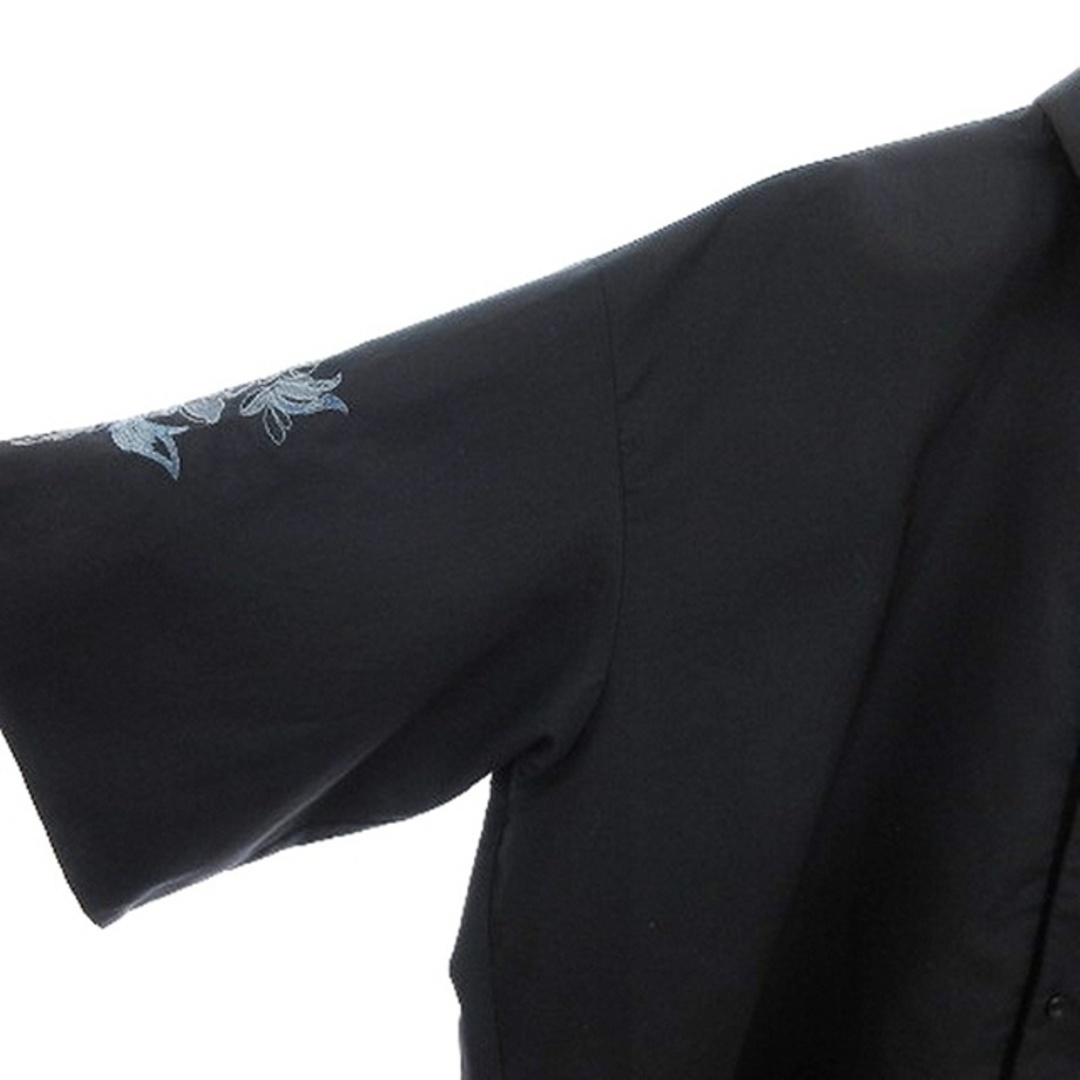 HARE(ハレ)のハレ フラワー刺繍 レギュラーカラー シャツ 五分袖 黒 ブラック S メンズのトップス(シャツ)の商品写真