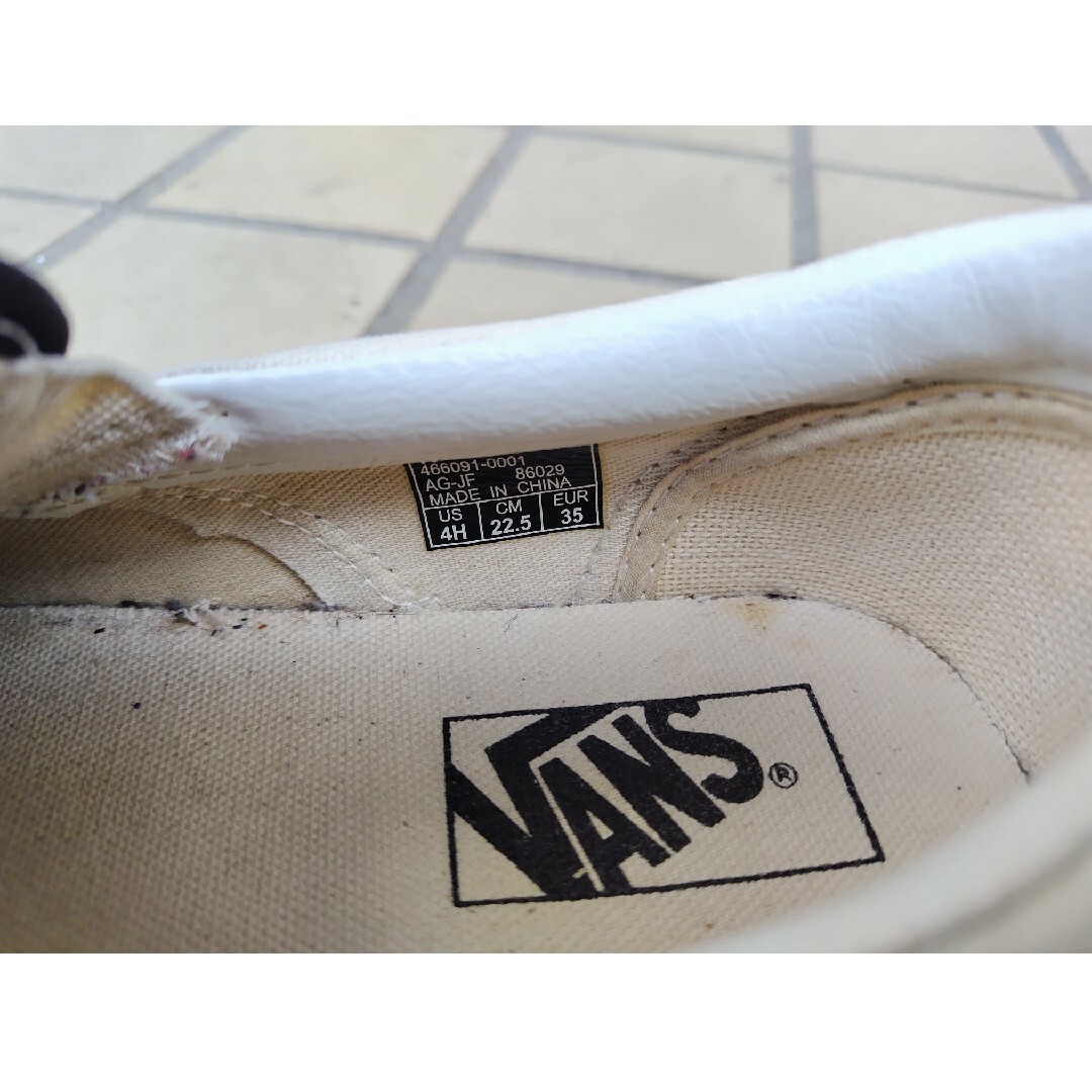 VANS(ヴァンズ)のVANS　スリッポン　チェッカーフラッグ　22.5cm  4H レディースの靴/シューズ(スニーカー)の商品写真