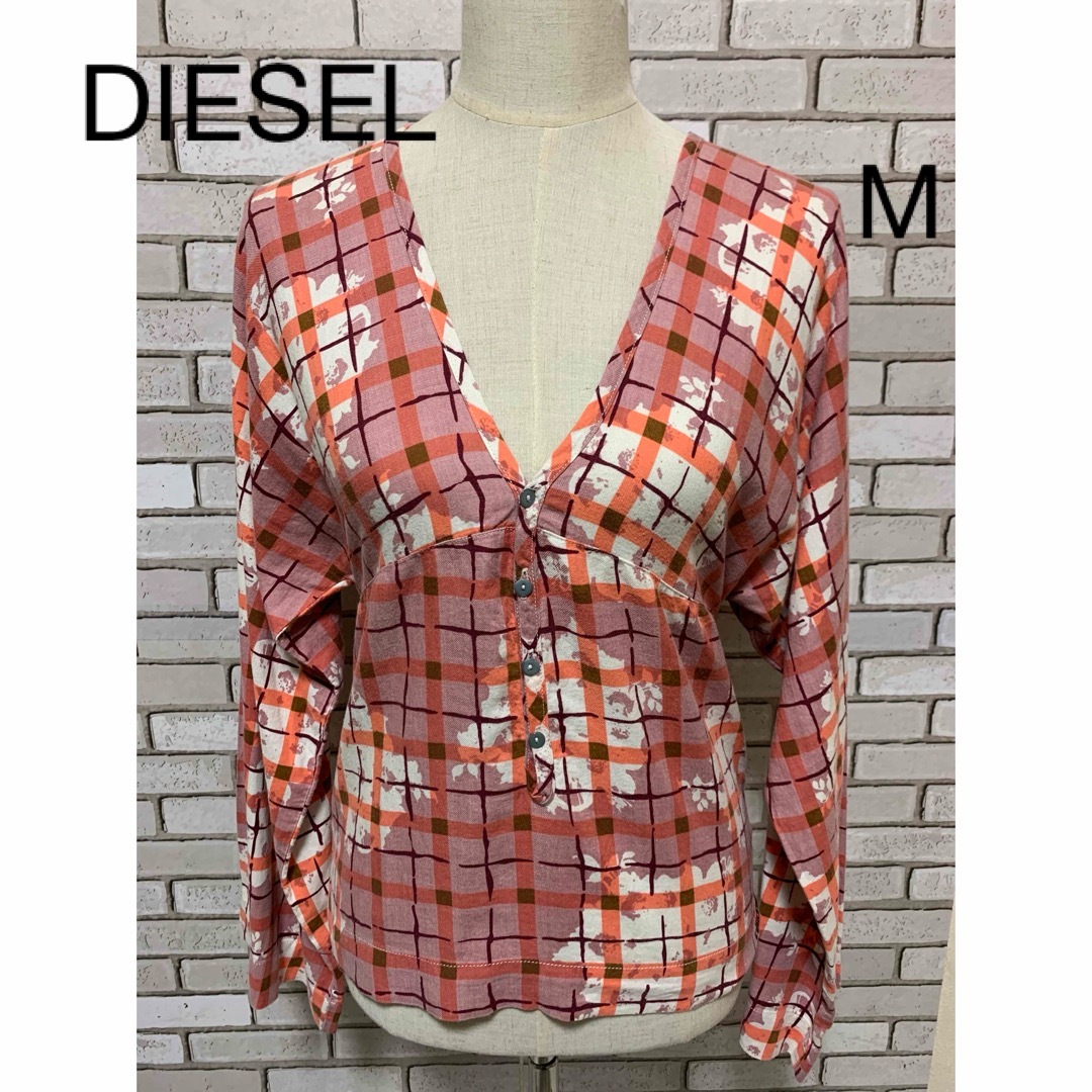 DIESEL(ディーゼル)の【5/6まで】☆DIESEL☆ Vネックシャツ　Mサイズ レディースのトップス(シャツ/ブラウス(長袖/七分))の商品写真