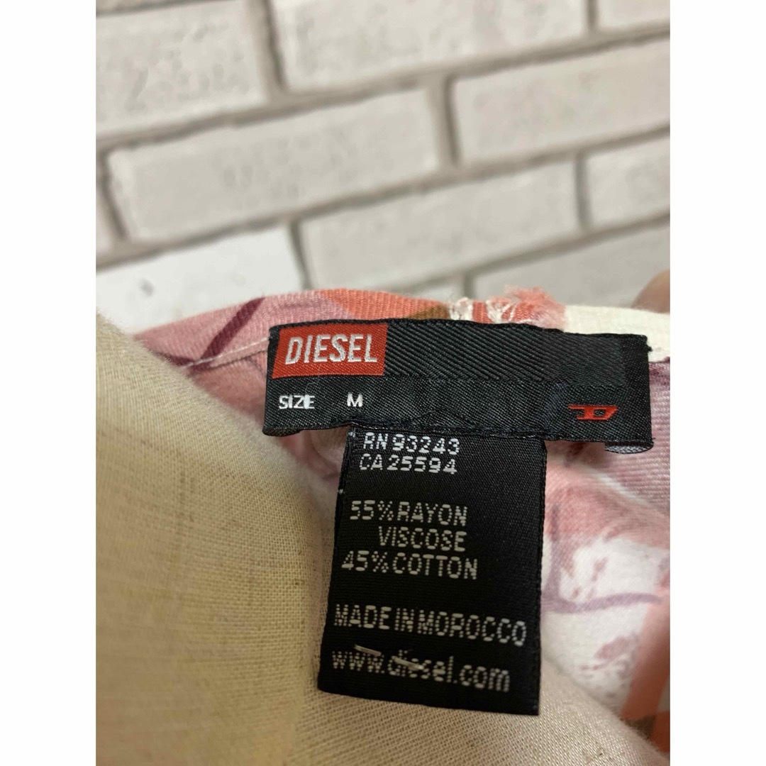 DIESEL(ディーゼル)の【5/6まで】☆DIESEL☆ Vネックシャツ　Mサイズ レディースのトップス(シャツ/ブラウス(長袖/七分))の商品写真