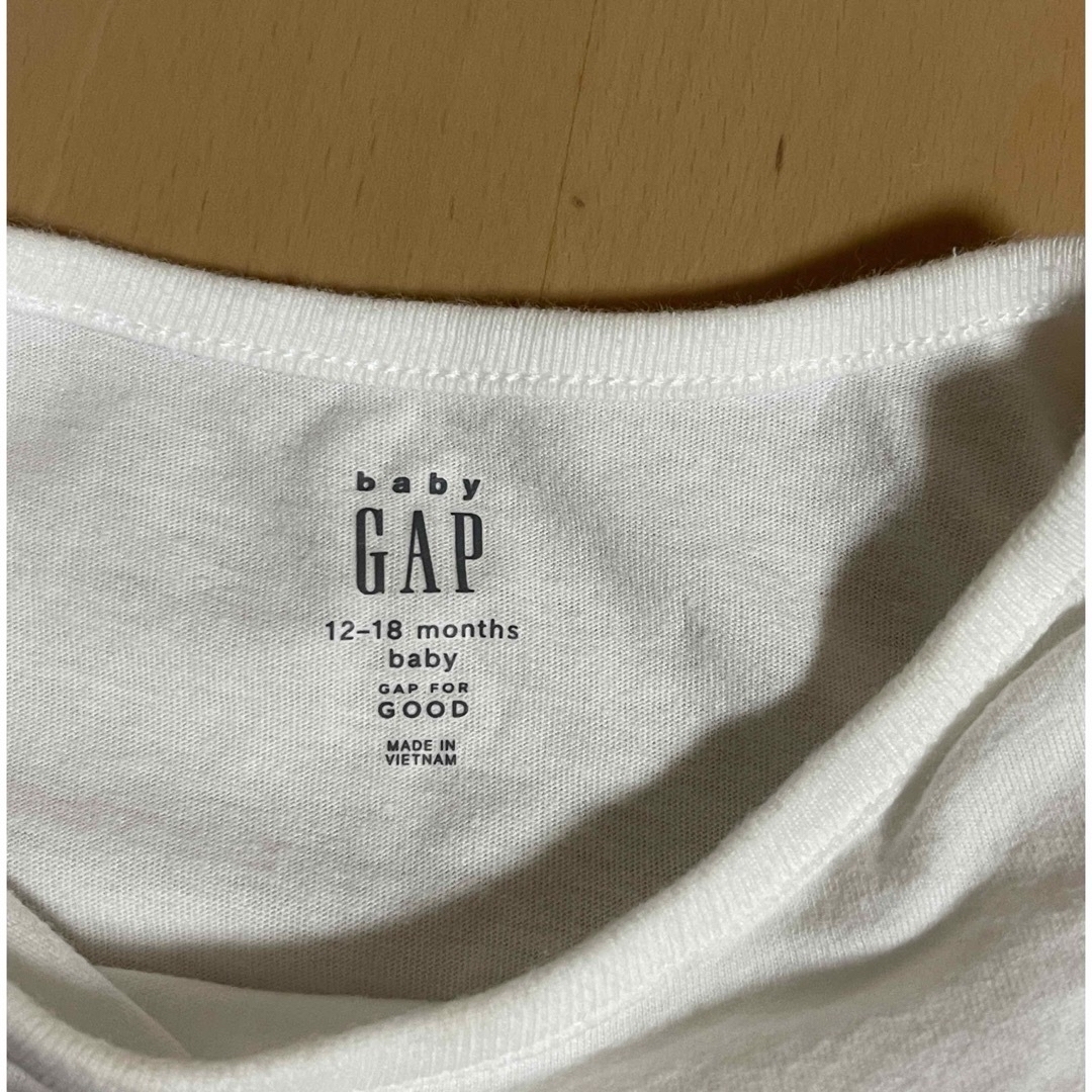 babyGAP(ベビーギャップ)のbabyGAP 女の子　ボディスーツ キッズ/ベビー/マタニティのベビー服(~85cm)(カバーオール)の商品写真