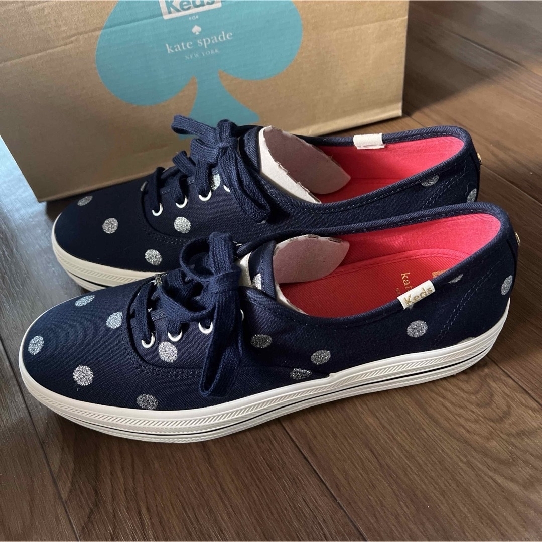 kate spade new york(ケイトスペードニューヨーク)のkate spade×keds スニーカー　ドッド柄　ネイビー レディースの靴/シューズ(スニーカー)の商品写真