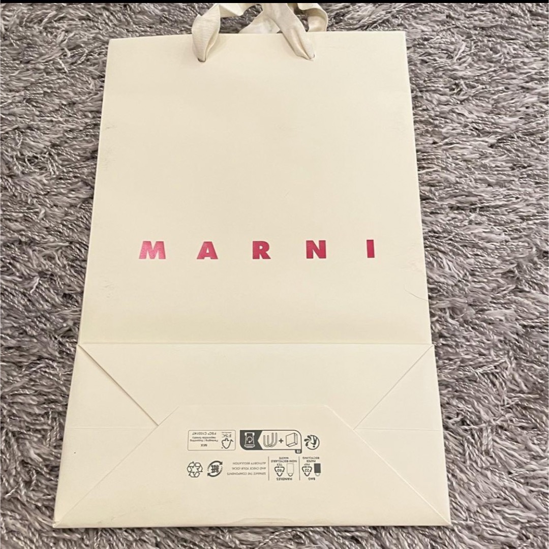 Marni(マルニ)の【美品】MARUNI ショップ袋　中 レディースのバッグ(ショップ袋)の商品写真