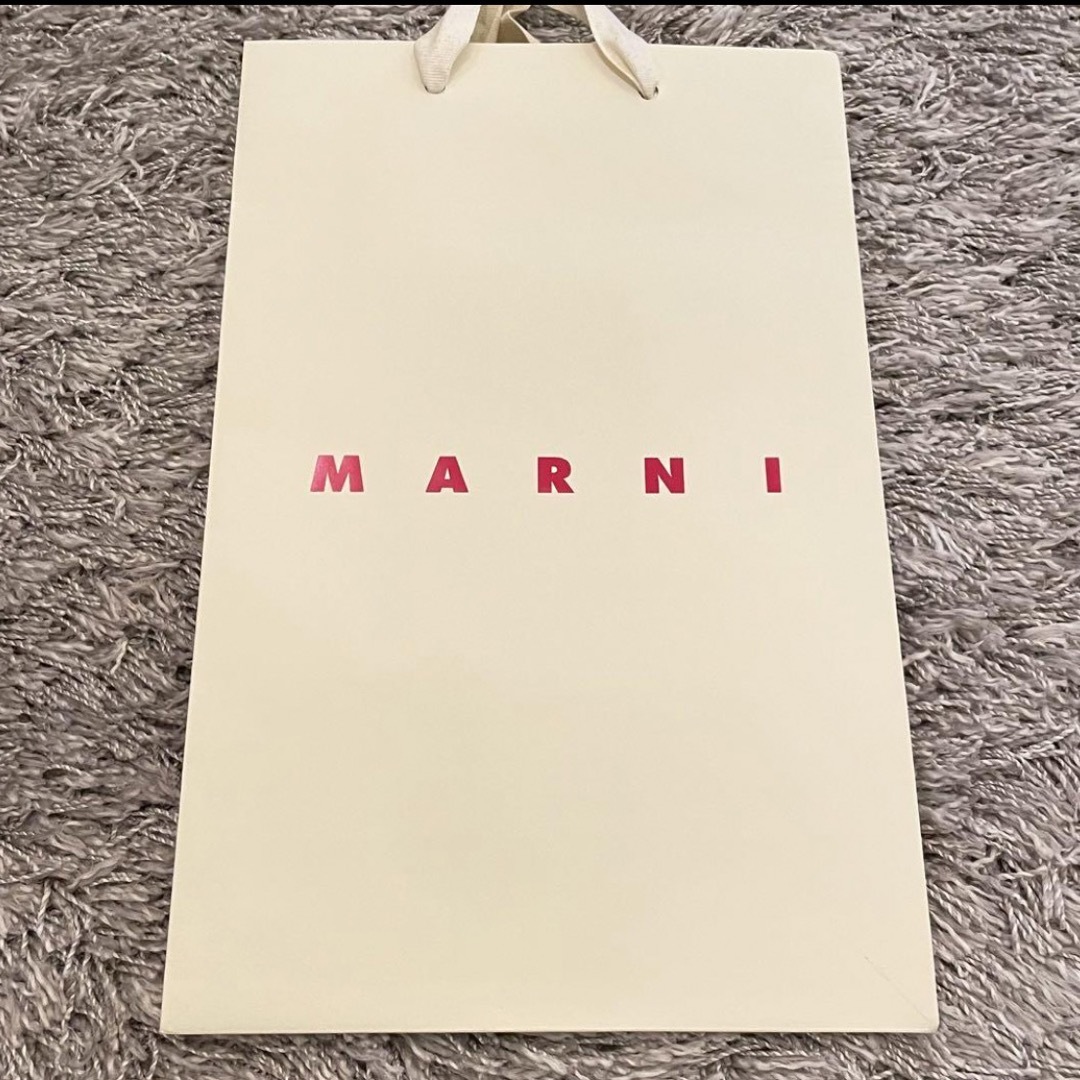 Marni(マルニ)の【美品】MARUNI ショップ袋　中 レディースのバッグ(ショップ袋)の商品写真