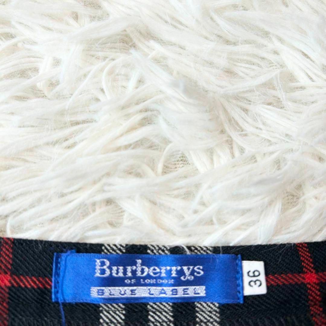 BURBERRY BLUE LABEL(バーバリーブルーレーベル)のBurberrys ノバチェック柄 スカート ブラック 36 レディースのスカート(ミニスカート)の商品写真