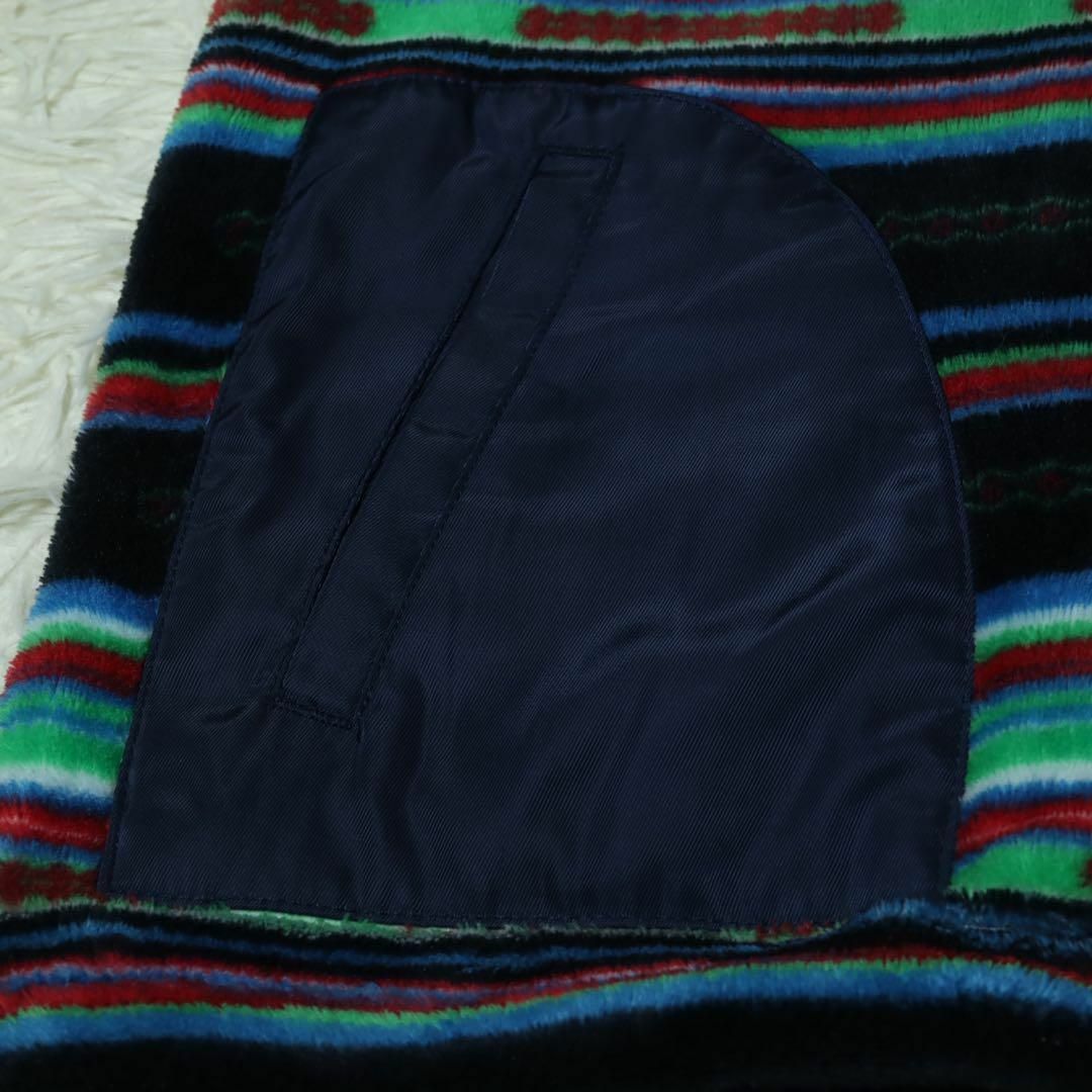 チチカカ カラフルボーダー 毛布の様な肌触りのベスト ふわふわ フード付き M メンズのトップス(ベスト)の商品写真