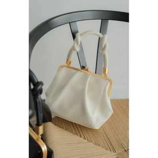 STUDIOUS - knuth marf clasp accent bag （white）