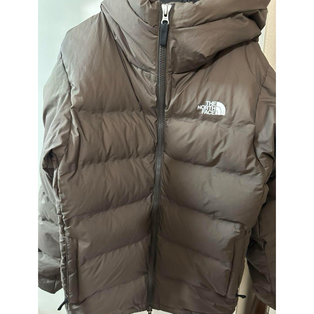 THE NORTH FACE(ザノースフェイス)のノースフェイス・ビレイヤーパーカー・ココアブラウン・Mサイズ メンズのジャケット/アウター(ダウンジャケット)の商品写真