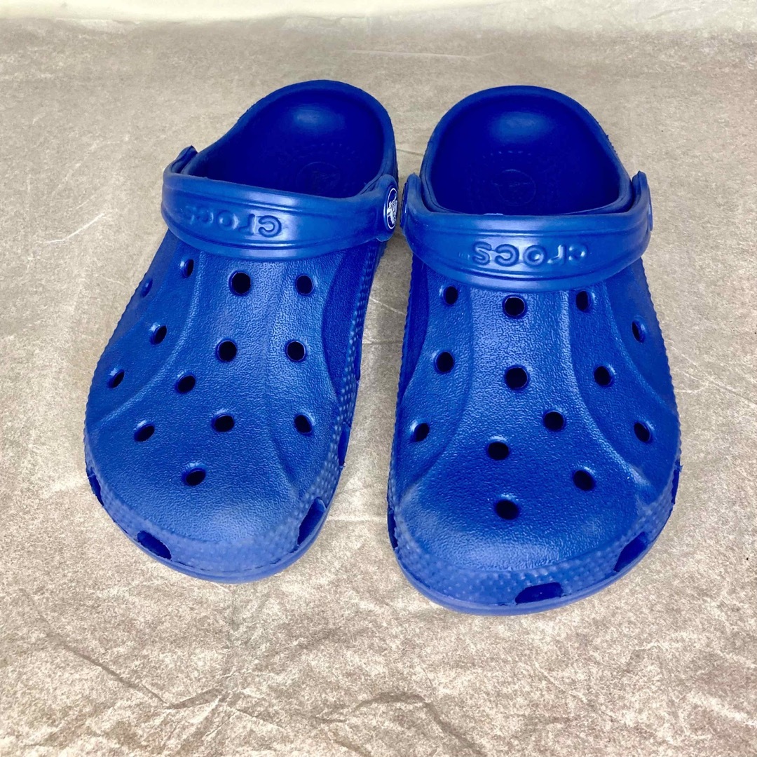 crocs(クロックス)のcrocsサンダル キッズ/ベビー/マタニティのキッズ靴/シューズ(15cm~)(サンダル)の商品写真