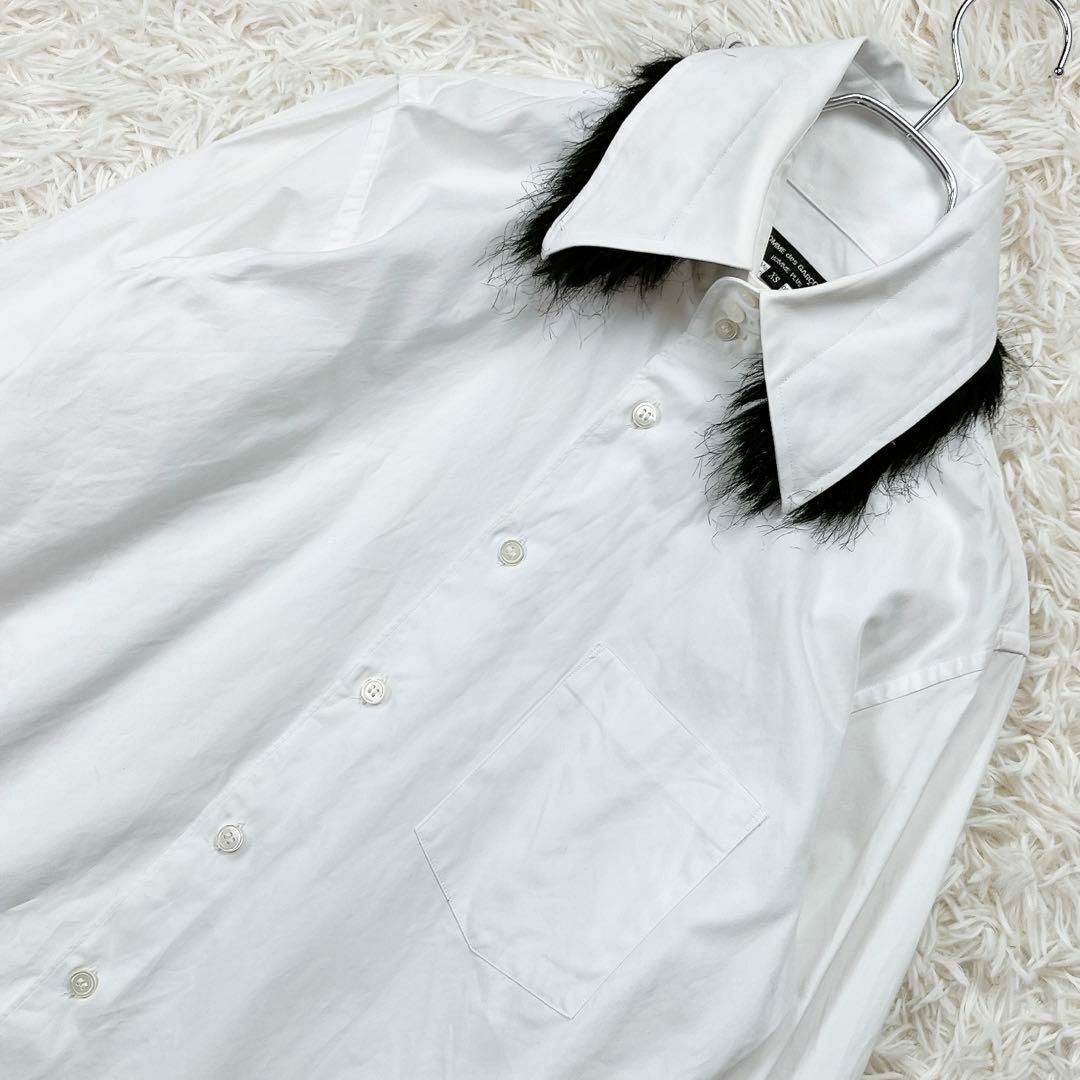 COMME des GARCONS HOMME PLUS(コムデギャルソンオムプリュス)のコムデギャルソン オムプリュス メンズシャツ 襟ファー ホワイト コットン XS メンズのトップス(Tシャツ/カットソー(七分/長袖))の商品写真