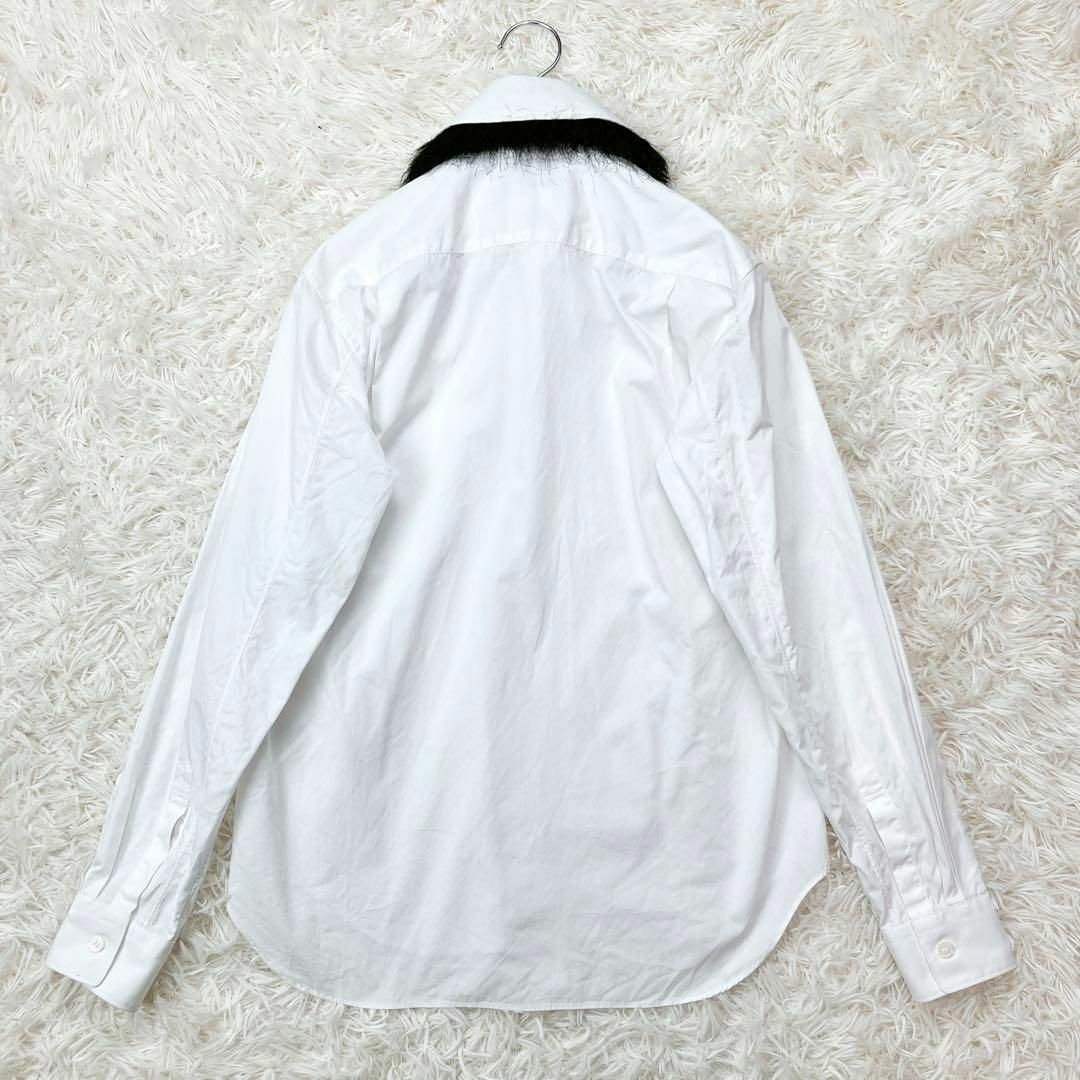 COMME des GARCONS HOMME PLUS(コムデギャルソンオムプリュス)のコムデギャルソン オムプリュス メンズシャツ 襟ファー ホワイト コットン XS メンズのトップス(Tシャツ/カットソー(七分/長袖))の商品写真