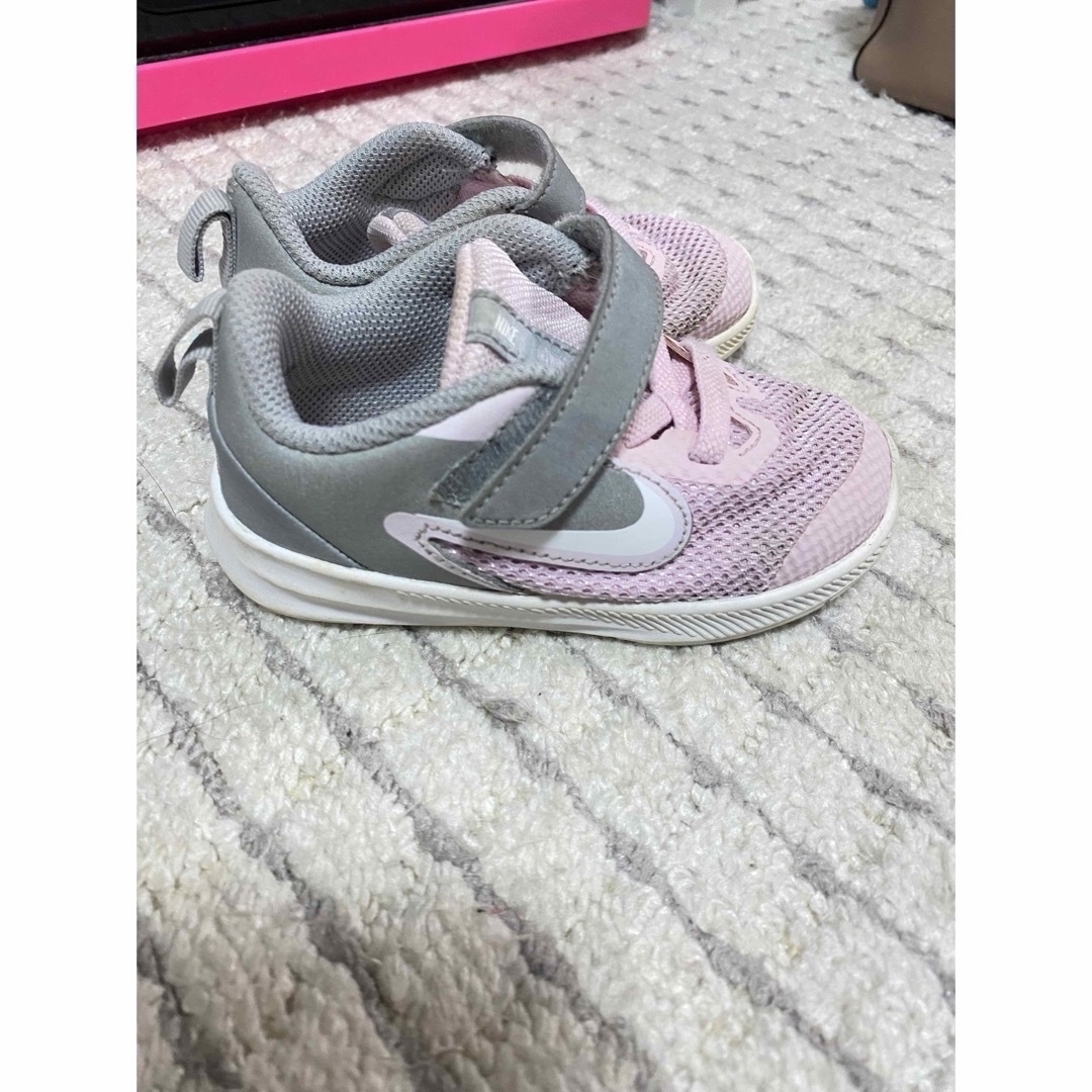 NIKE スニーカー ナイキ 子供靴 女の子　13cm キッズ/ベビー/マタニティのベビー靴/シューズ(~14cm)(スニーカー)の商品写真