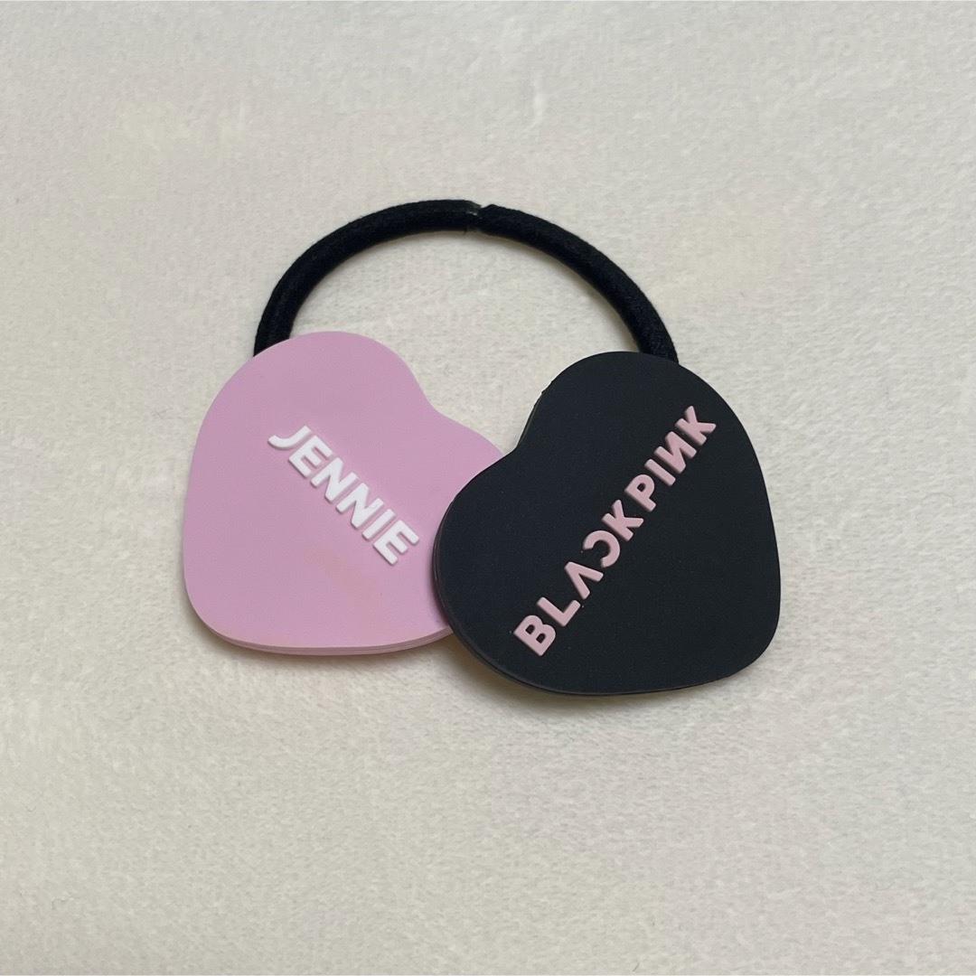 BLACKPINK ジェニ ヘアゴム 【78%OFF!】 - ヘアアクセサリー BLACKPINK ジェニ ヘアゴム 【78%OFF!】 - ヘアアクセサリー