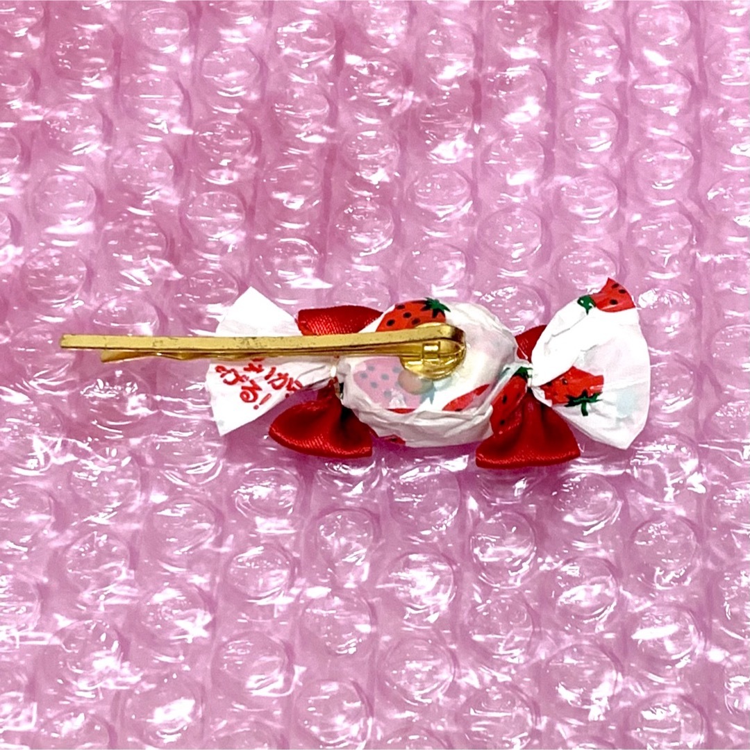ヘアピン いちごみるく キャンディー レディースのヘアアクセサリー(ヘアピン)の商品写真