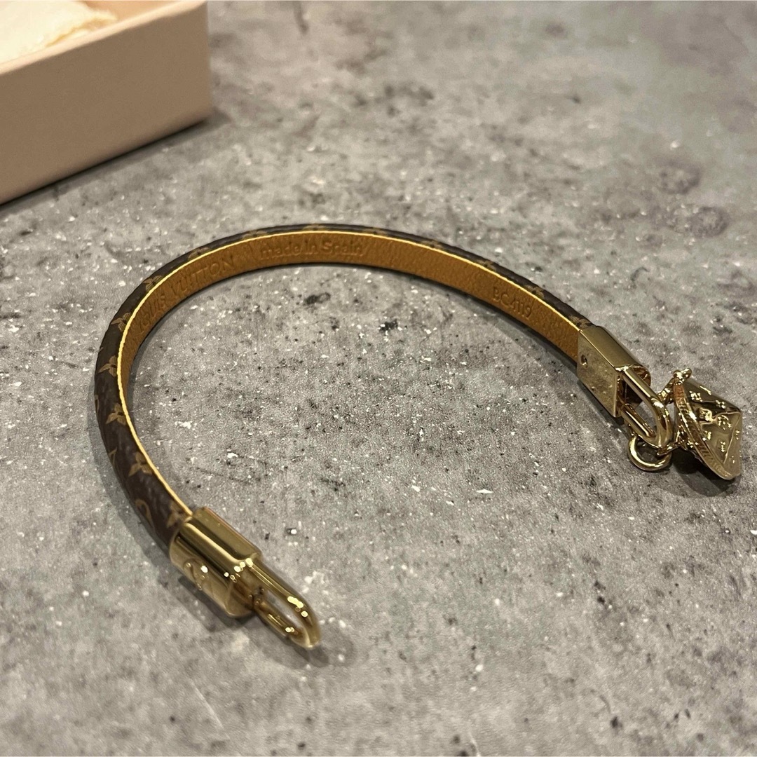 LOUIS VUITTON(ルイヴィトン)のルイヴィトン ブラスレ・LV トゥピ  新品 レディースのアクセサリー(ブレスレット/バングル)の商品写真