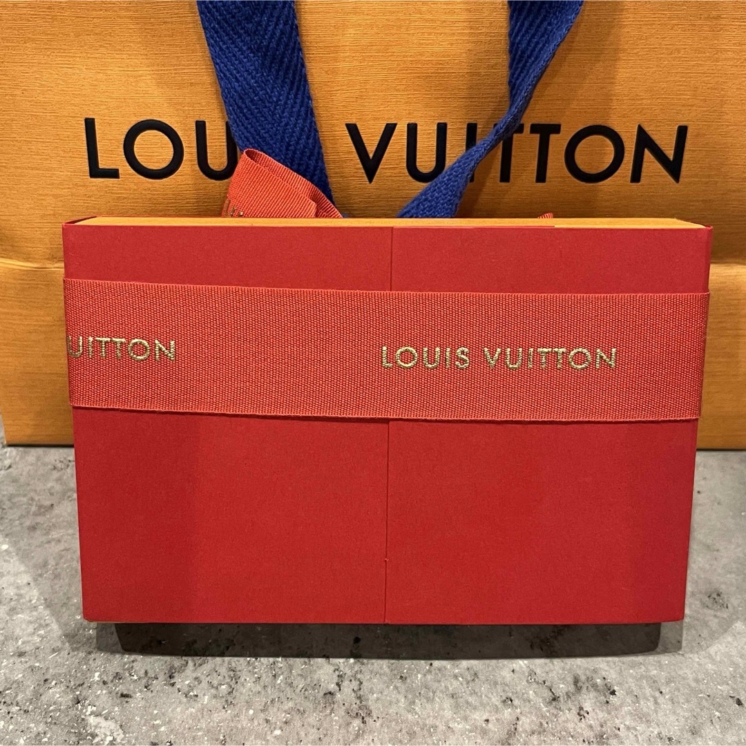 LOUIS VUITTON(ルイヴィトン)のルイヴィトン ブラスレ・LV トゥピ  新品 レディースのアクセサリー(ブレスレット/バングル)の商品写真