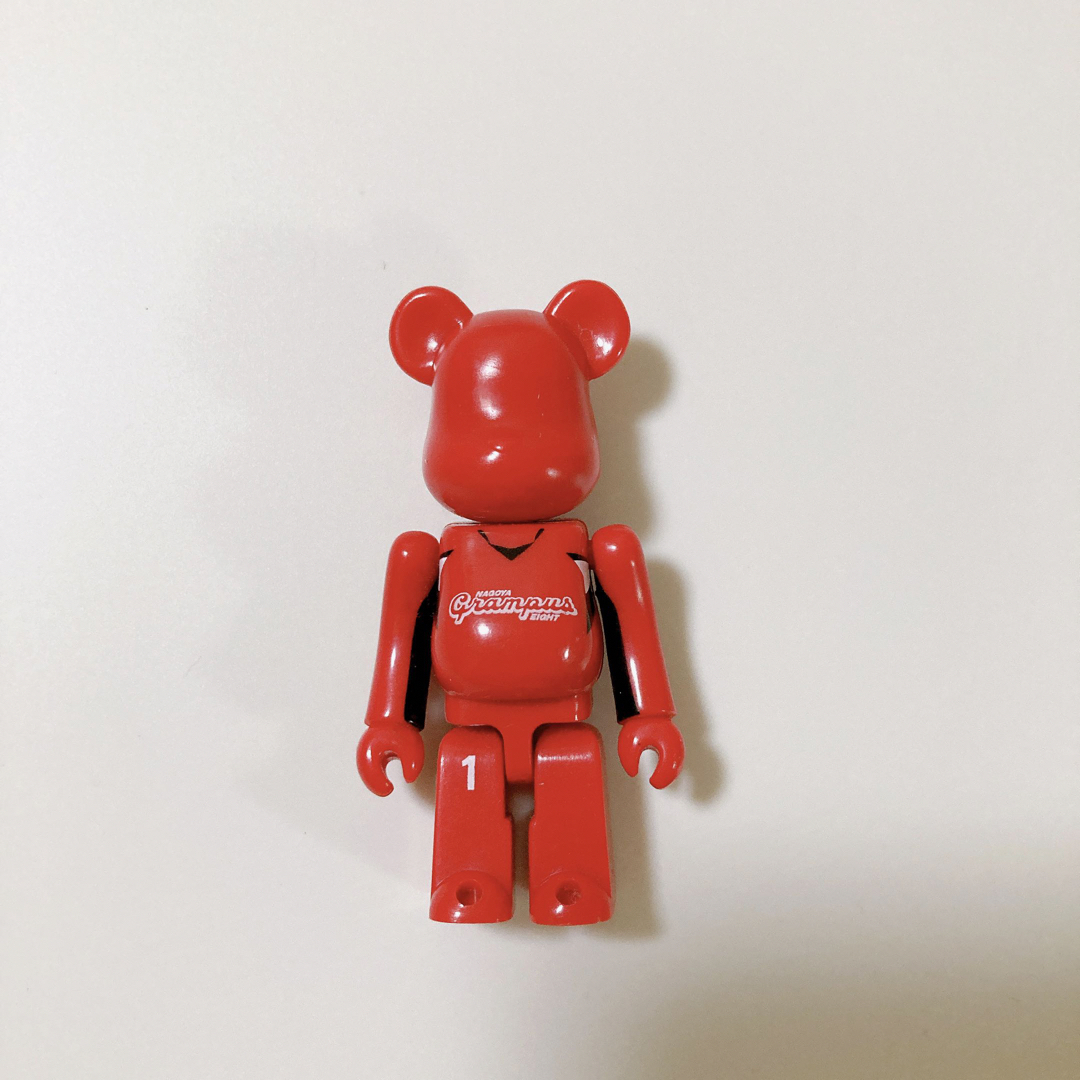 BE@RBRICK(ベアブリック)のJリーグ ベアブリック  名古屋グランパス スポーツ/アウトドアのサッカー/フットサル(記念品/関連グッズ)の商品写真