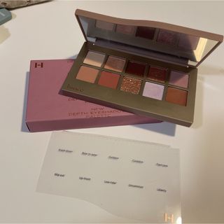 ヒンスニューデップスNEW DEPTH EYESHADOW PALETTE