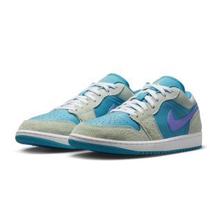 ジョーダン(Jordan Brand（NIKE）)の付属品完備　新品未使用未開封　　NIKE  AIR JORDAN 1 LOW(スニーカー)