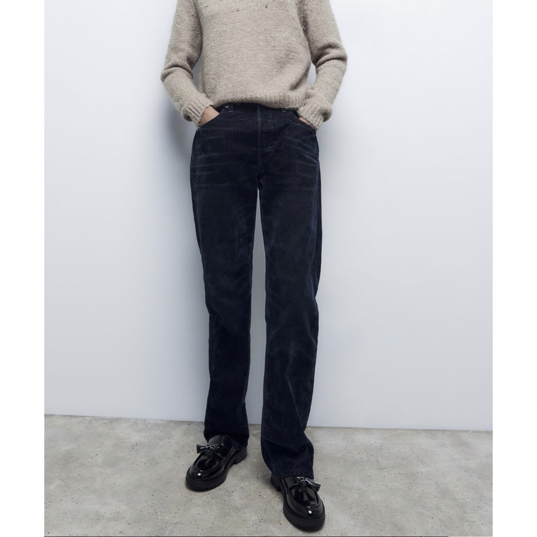 ZARA(ザラ)の【新品】ZARA ザラ トラックソールローファー タッセルディテール 35 レディースの靴/シューズ(ローファー/革靴)の商品写真