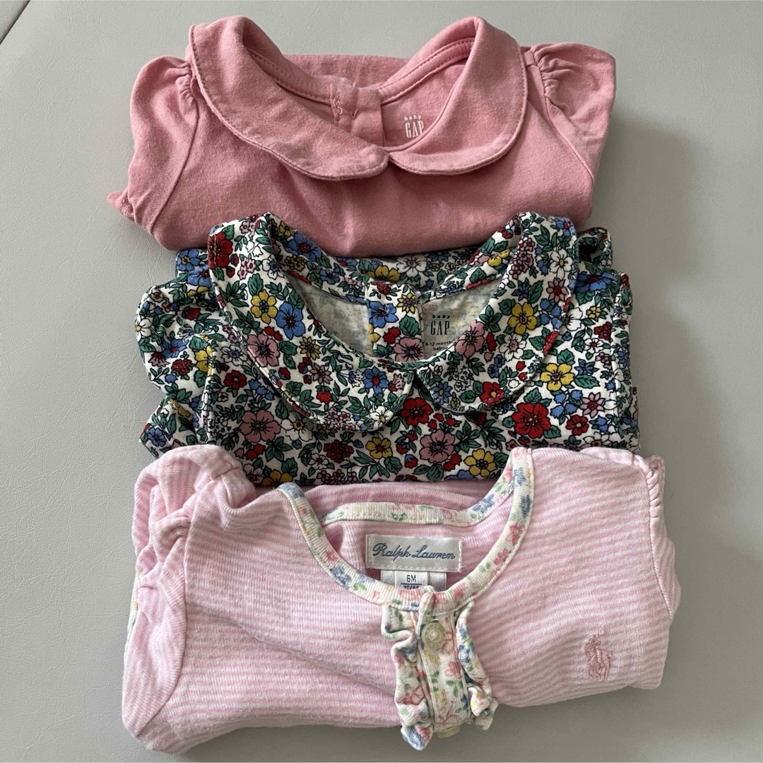 babyGAP(ベビーギャップ)の[ひろこ様専用]babyGAPロンパース2枚セット＋ラルフローレンロンパース キッズ/ベビー/マタニティのベビー服(~85cm)(ロンパース)の商品写真