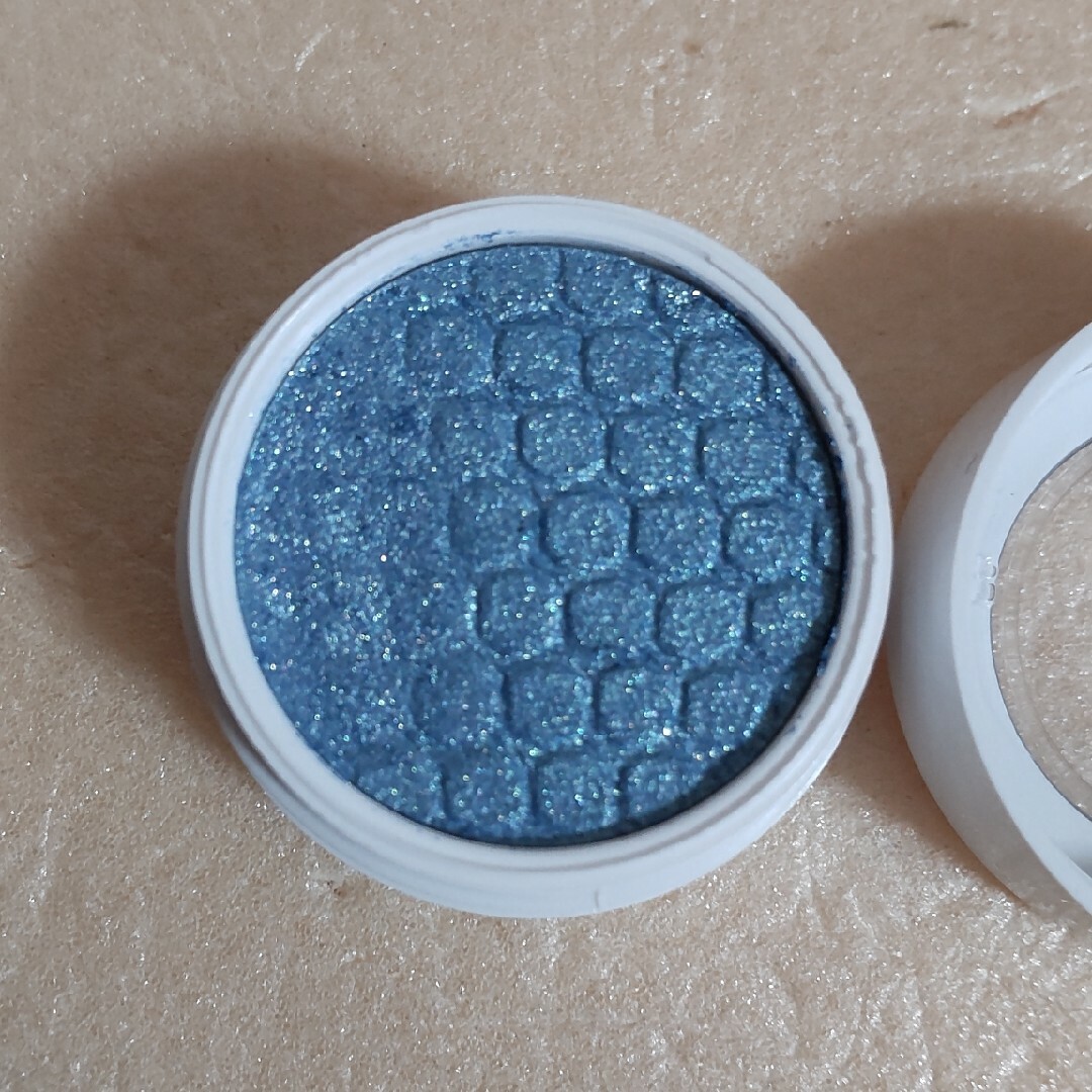 colourpop(カラーポップ)の【used】カラーポップ　スーパーショックシャドウ　ブルー系2色 コスメ/美容のベースメイク/化粧品(アイシャドウ)の商品写真