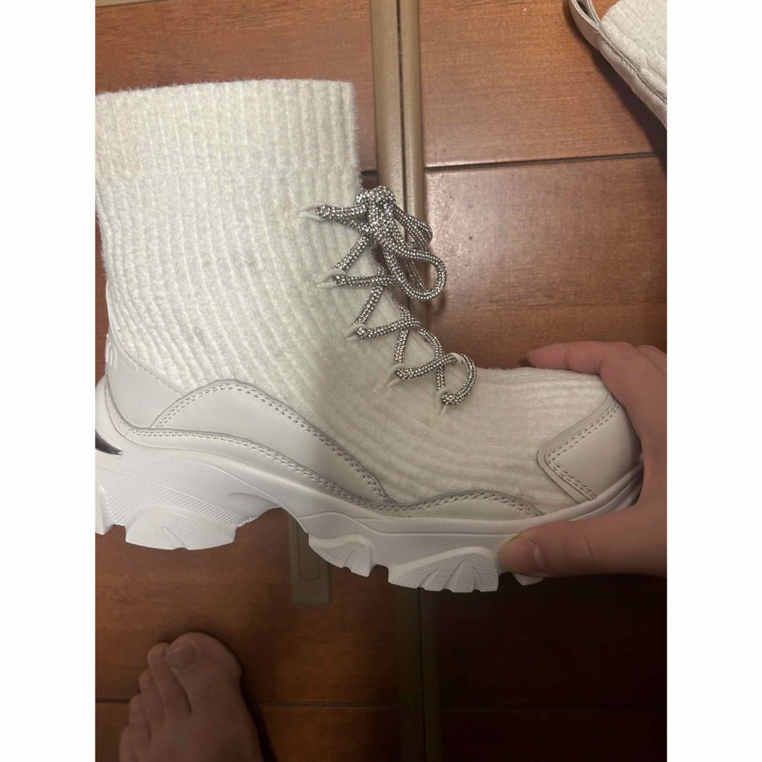 STACCATO - キラキラ紐ニットスニーカーの通販 by STACCATO - キラキラ紐ニットスニーカーの通販 by